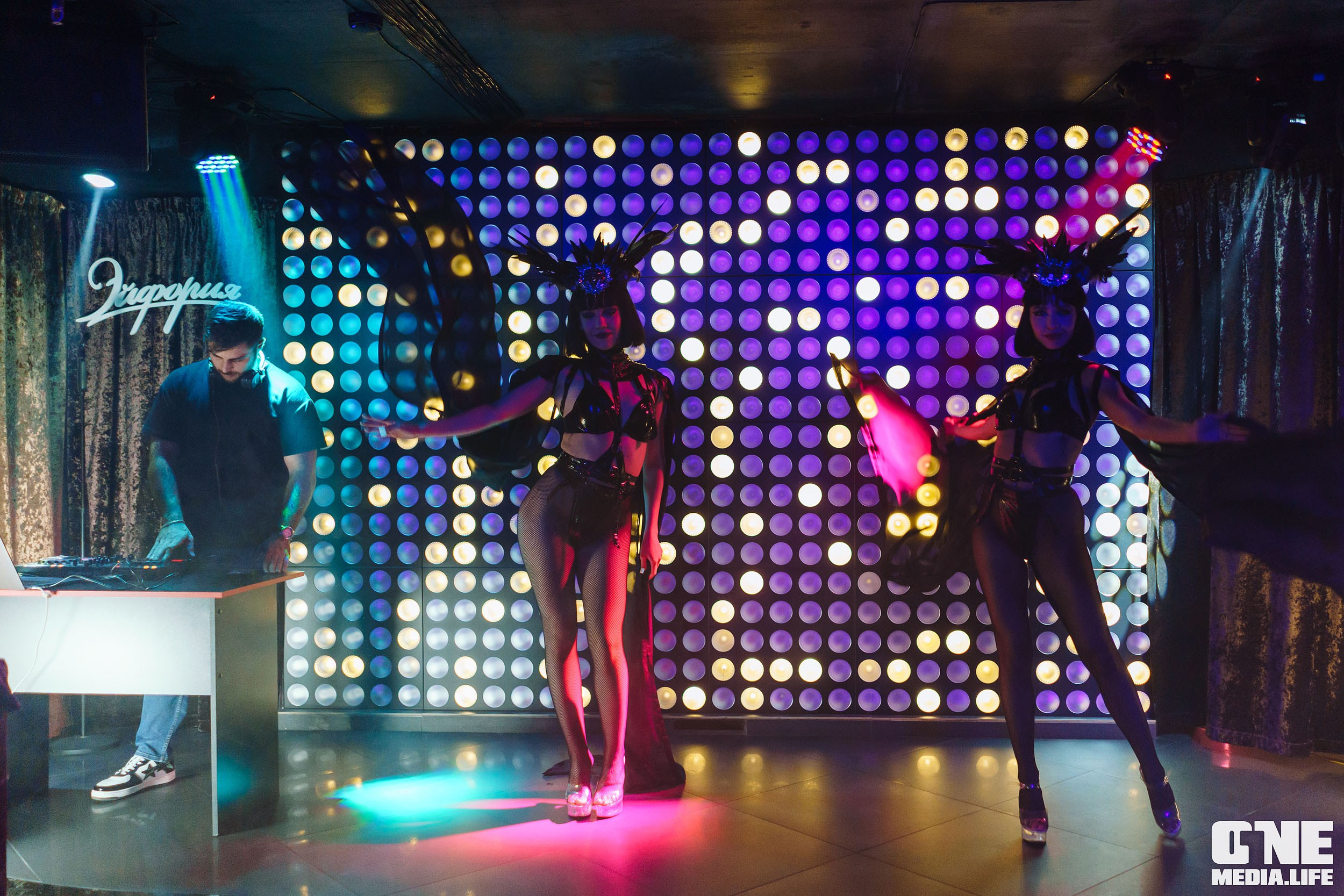 Фоторепортаж из караоке-клуба Эйфория. One Media Life: фоторепортажи, фотоотчеты с мероприятий и заведений