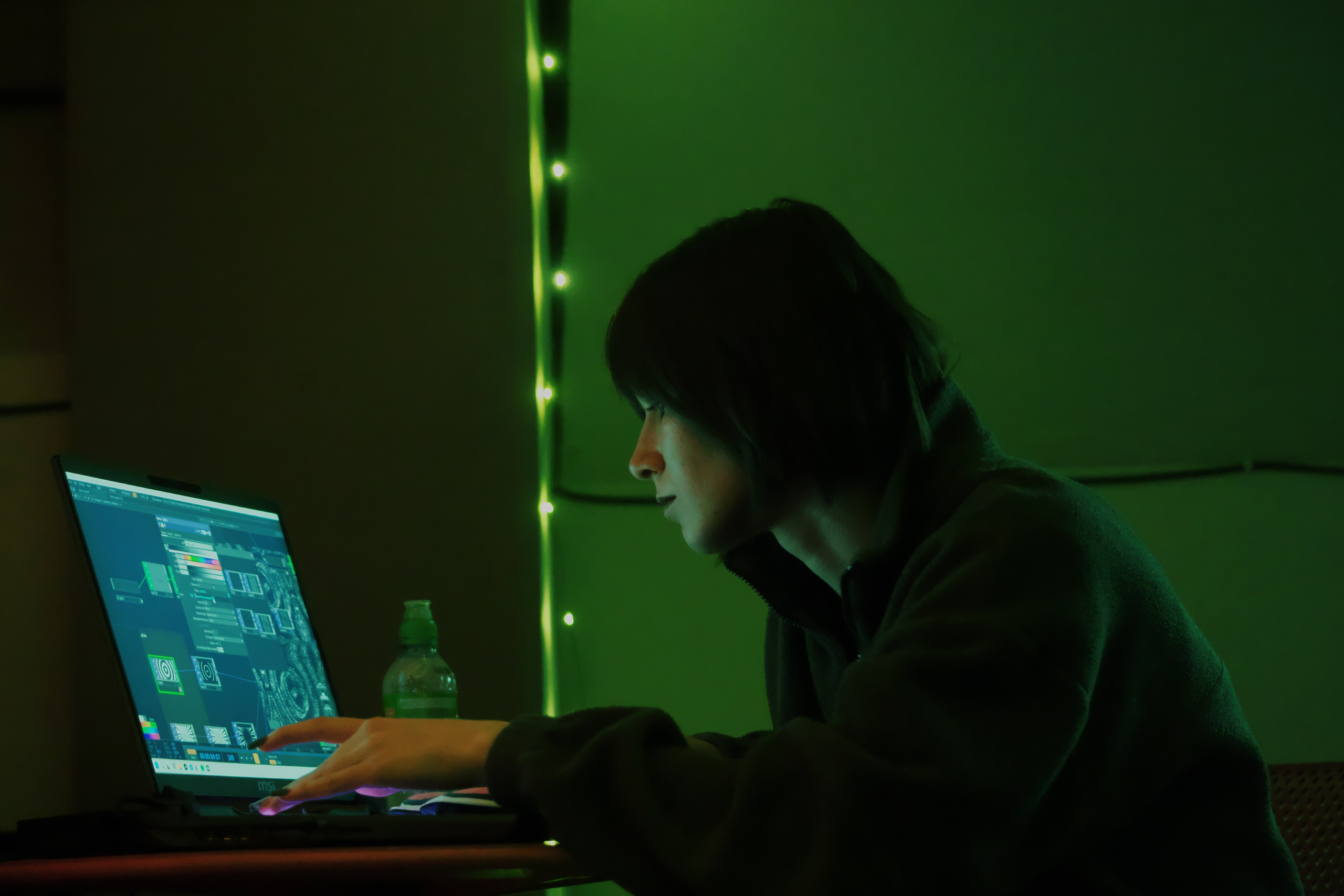 Видишь, я всё ещё здесь 🎛️. Миша Печёнкин | фотография