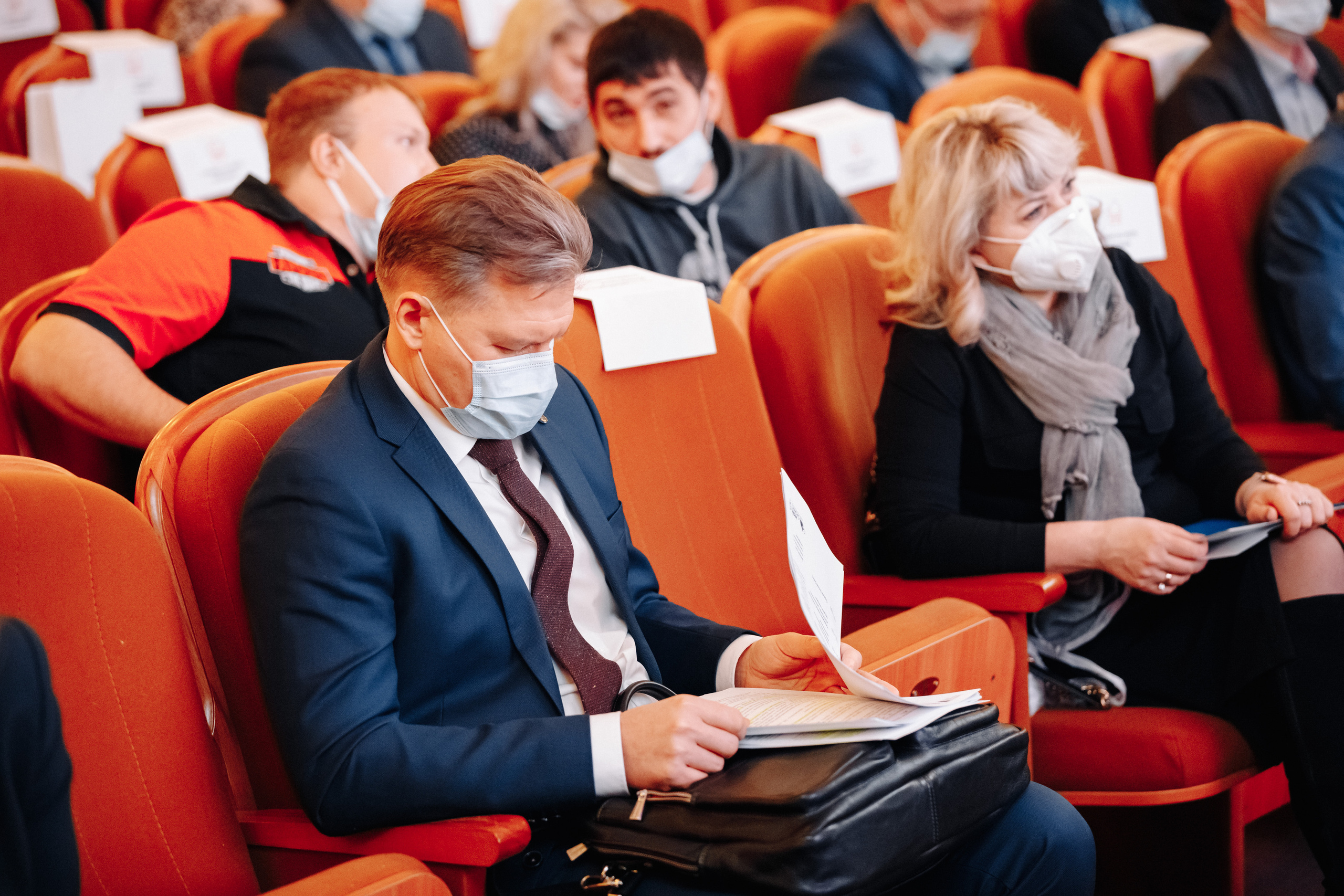 БИЗНЕС ФОРУМ. Сергей Голубев | Фотограф Магадан | Фотостудия | Фотошкола | Фотоклуб