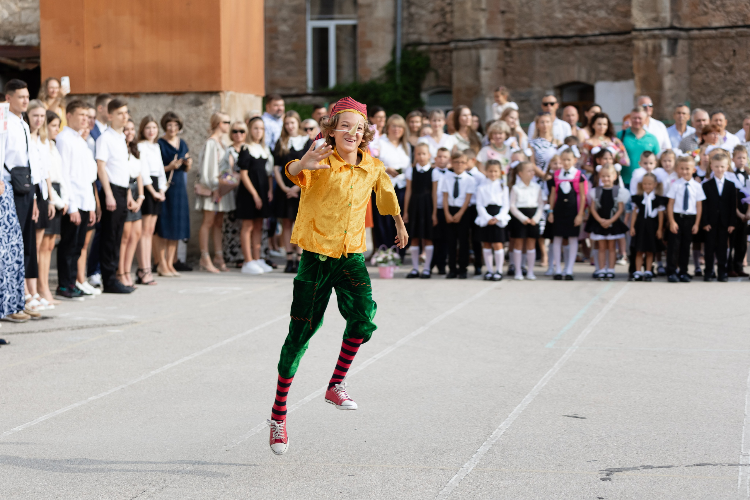 Первый раз — в первый класс. Фотосессия первоклассников 1 сентября. Свадебный фотограф, фотосъемка в Крыму, Севастополе, Симферополе, Ялте