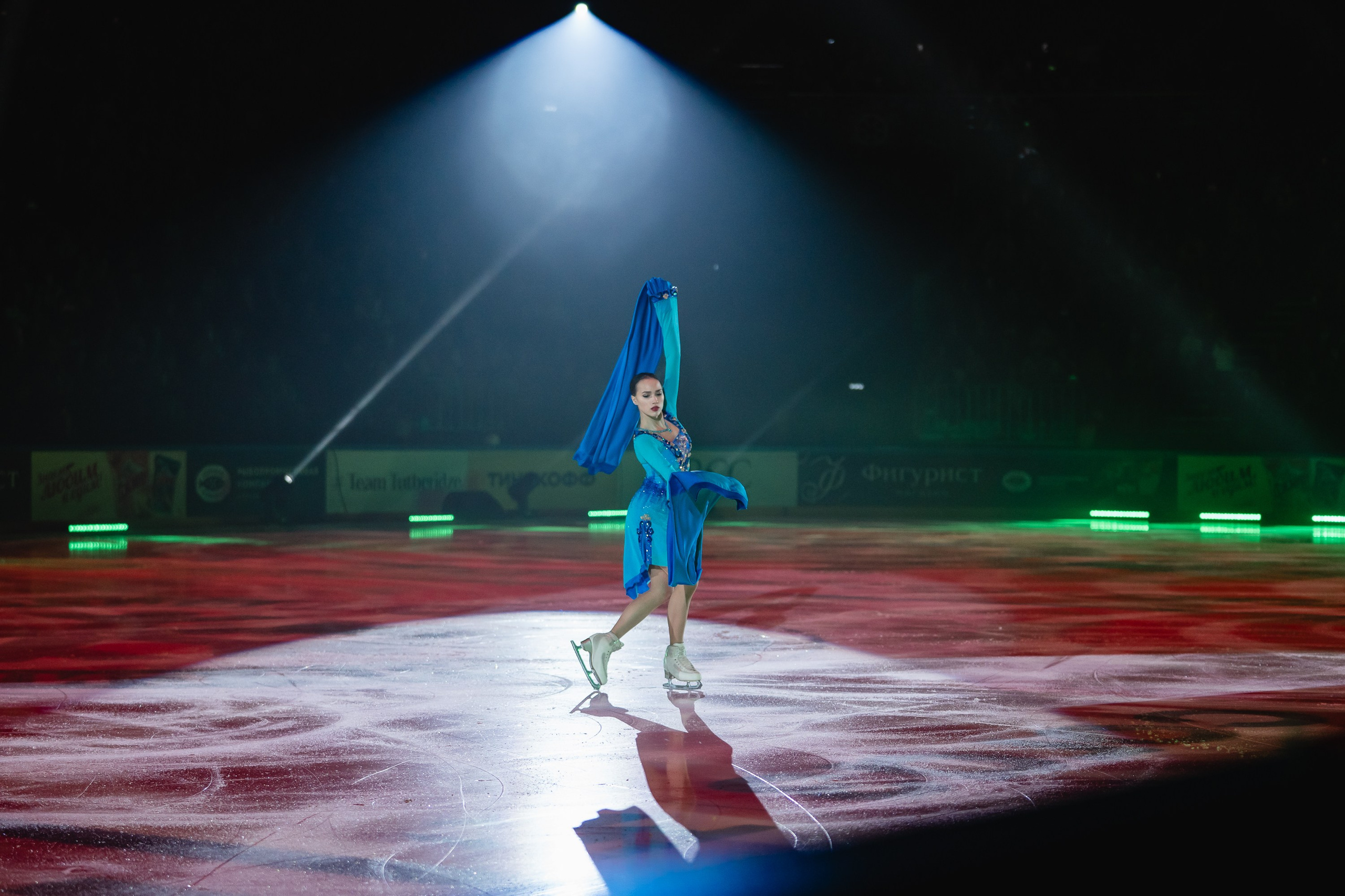 Шоу «Чемпионы на льду» в Новосибирске. Воробьева Ксения — Спортивный и танцевальный фотограф Новосибирск