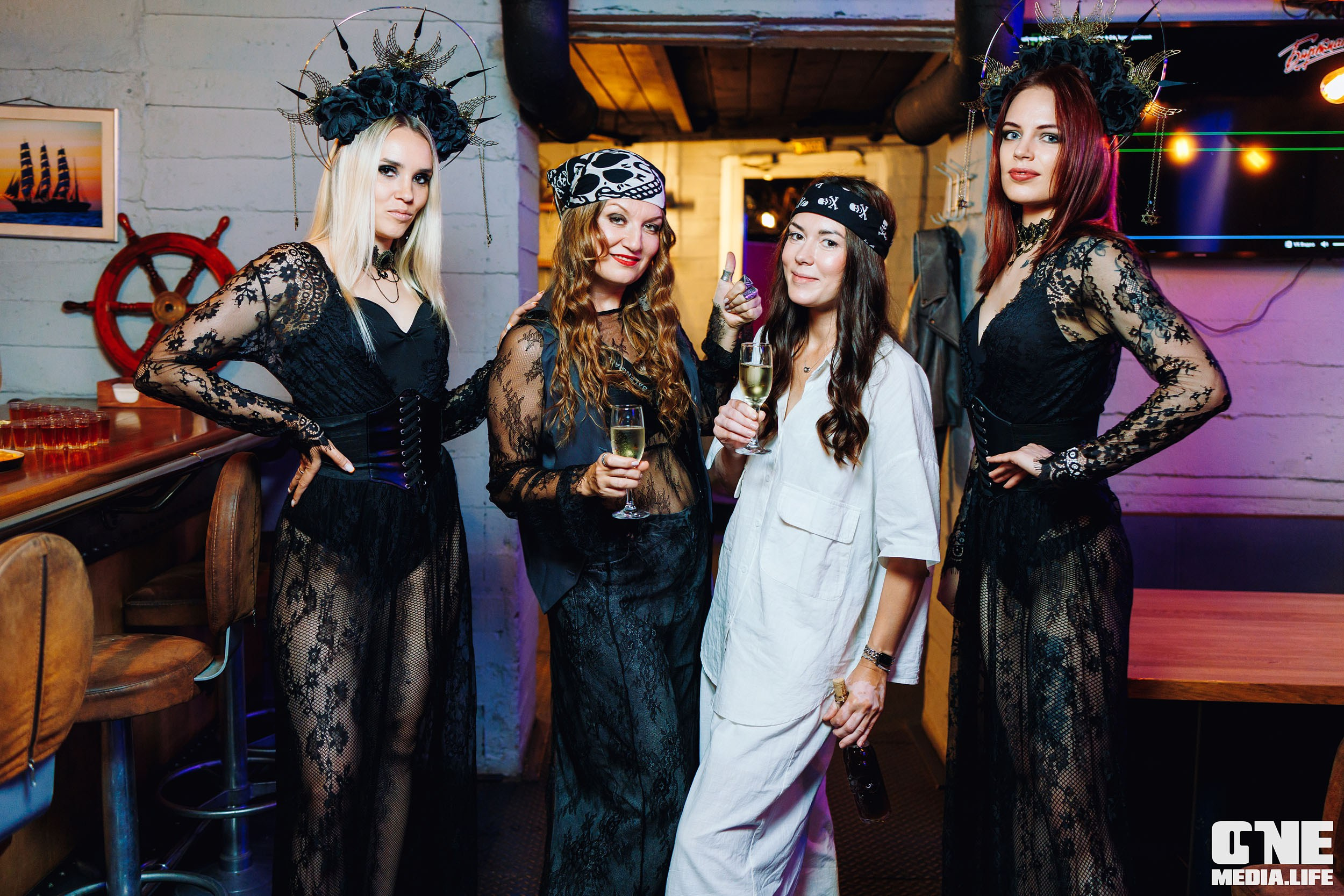 Фоторепортаж из бара Dreadnought. One Media Life: фоторепортажи, фотоотчеты с мероприятий и заведений