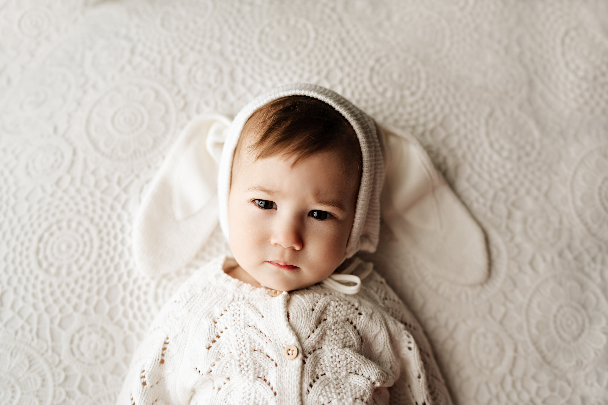 Малыш зайка. Шапочка с ушками. Съемка в домашних условиях.