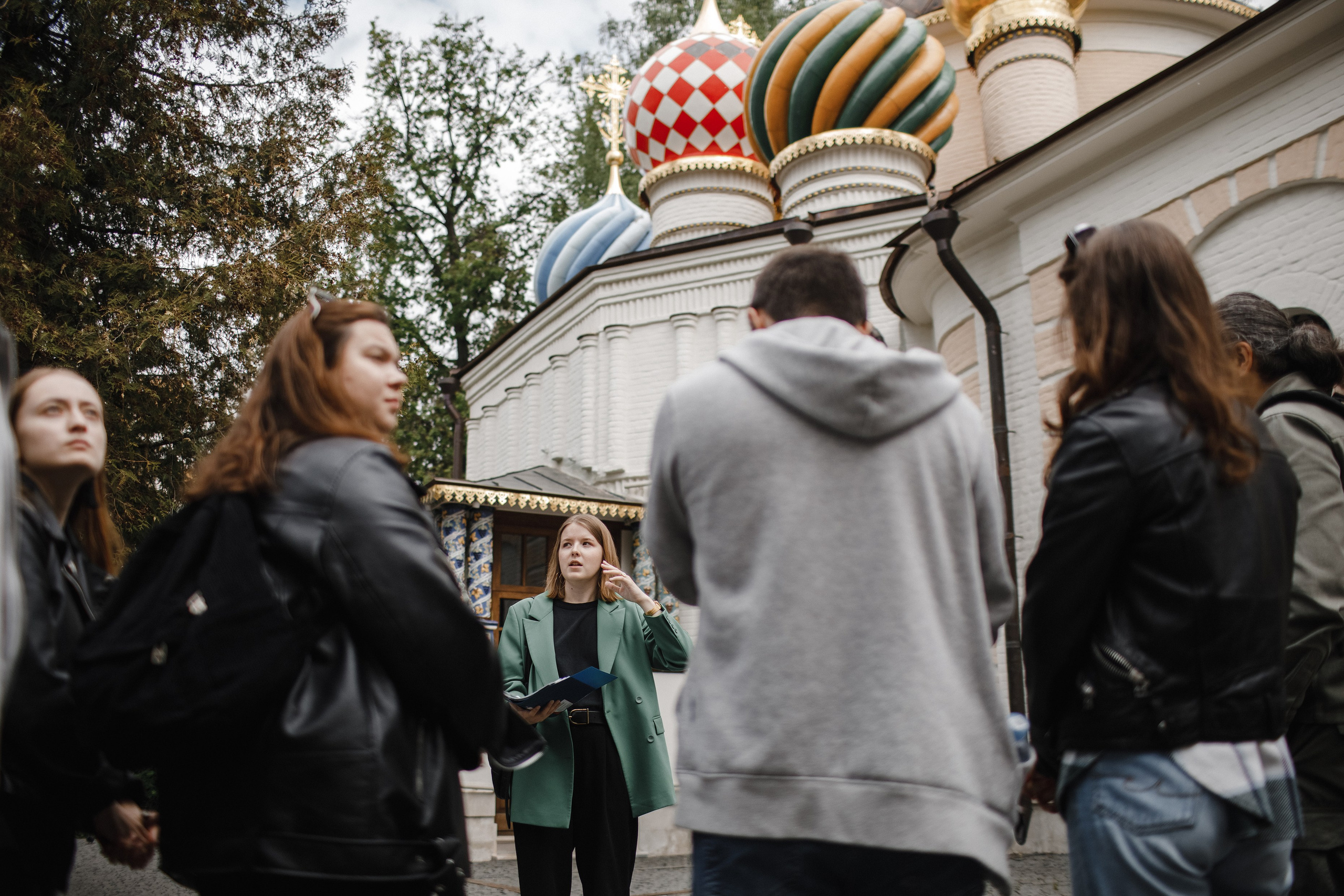 14.05.2023 // Фотопрогулка в Переделкино. Фотовыставки serebro.gallery, в которых автором можешь стать ты! | Москва