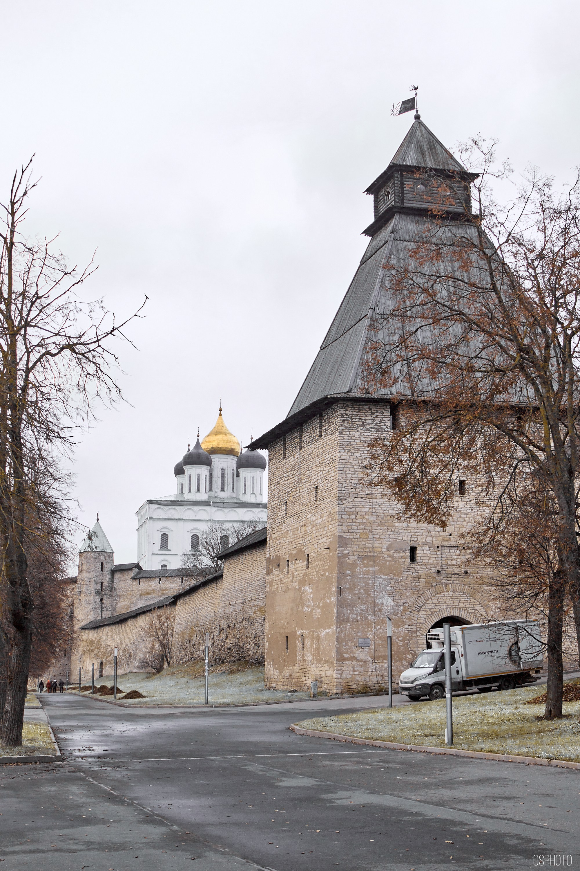Псков. Ноябрь. Фотографъ Сергѣевъ. Поймать мгновеніе