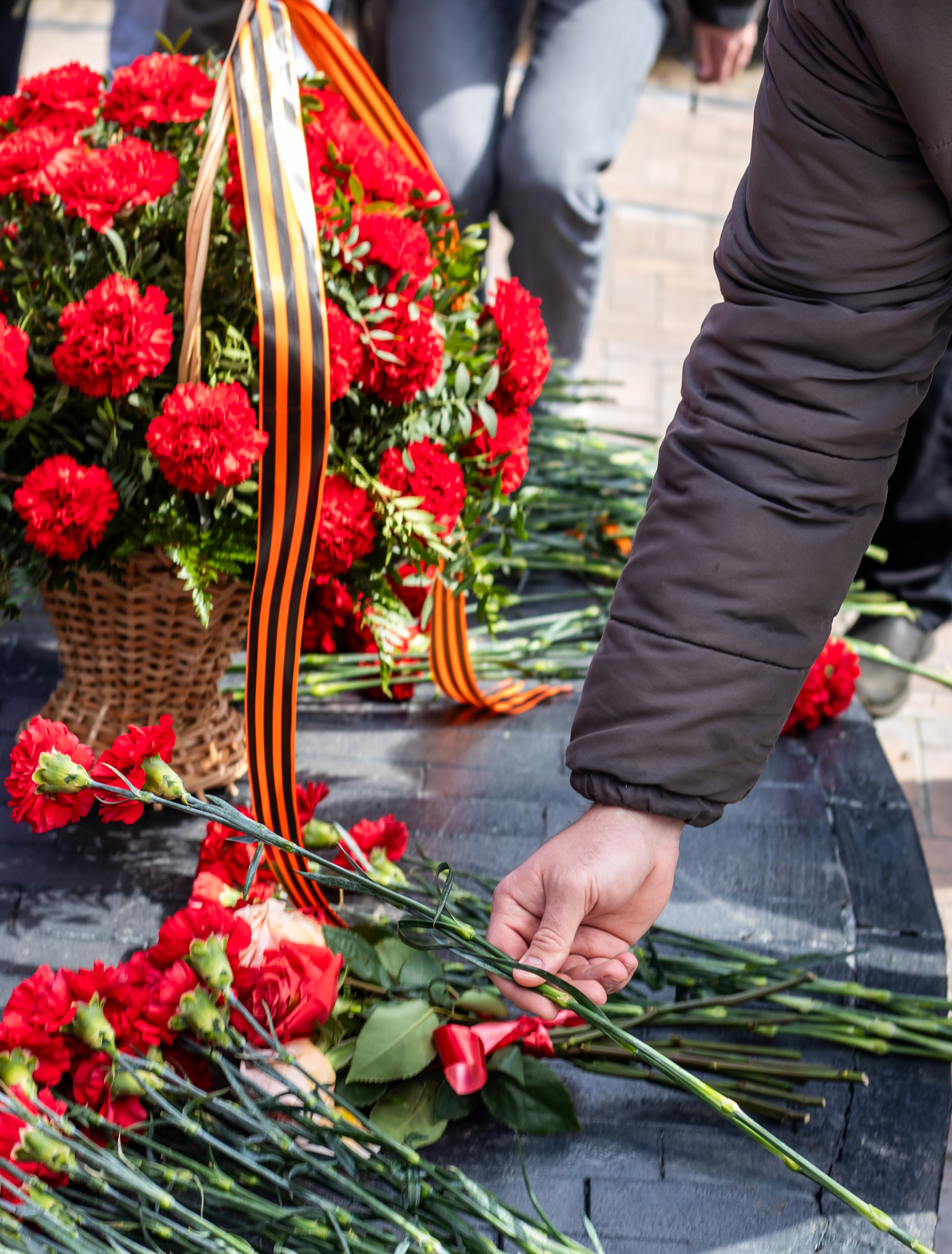 Митинг около памятника фронтовому кинооператору в г.Красногорск воспитанники ВСК Вепрь и Трушкин Евгений Валерьевич