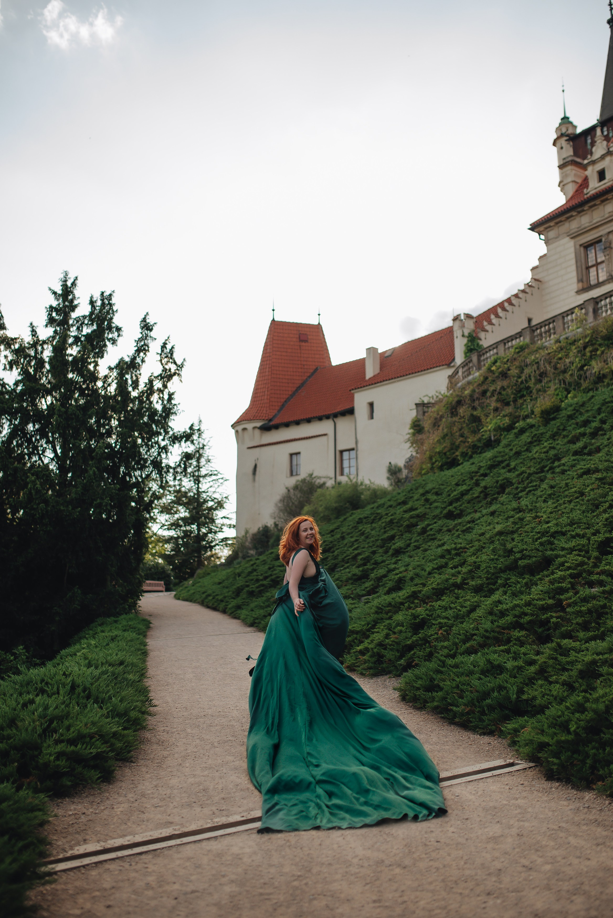 Фотосессия в летящем платье для Евгении. Фотограф Прага | Photographer Prague| Фотограф в Праге Яра Куркус