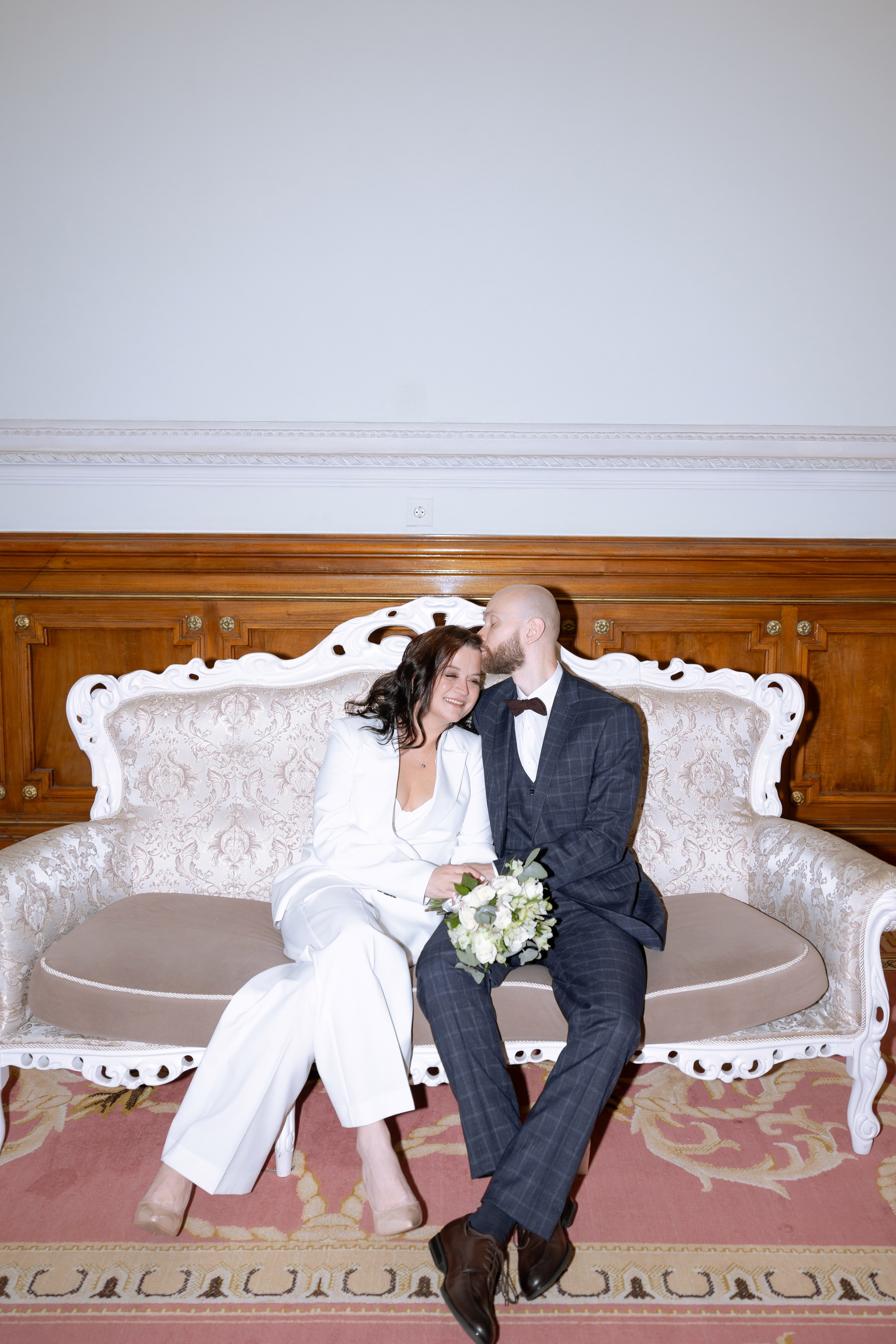 Целовательная фотосессия Полины и Тимофея. Свадебный фотограф в Санкт — Петербурге и Ленинградской о