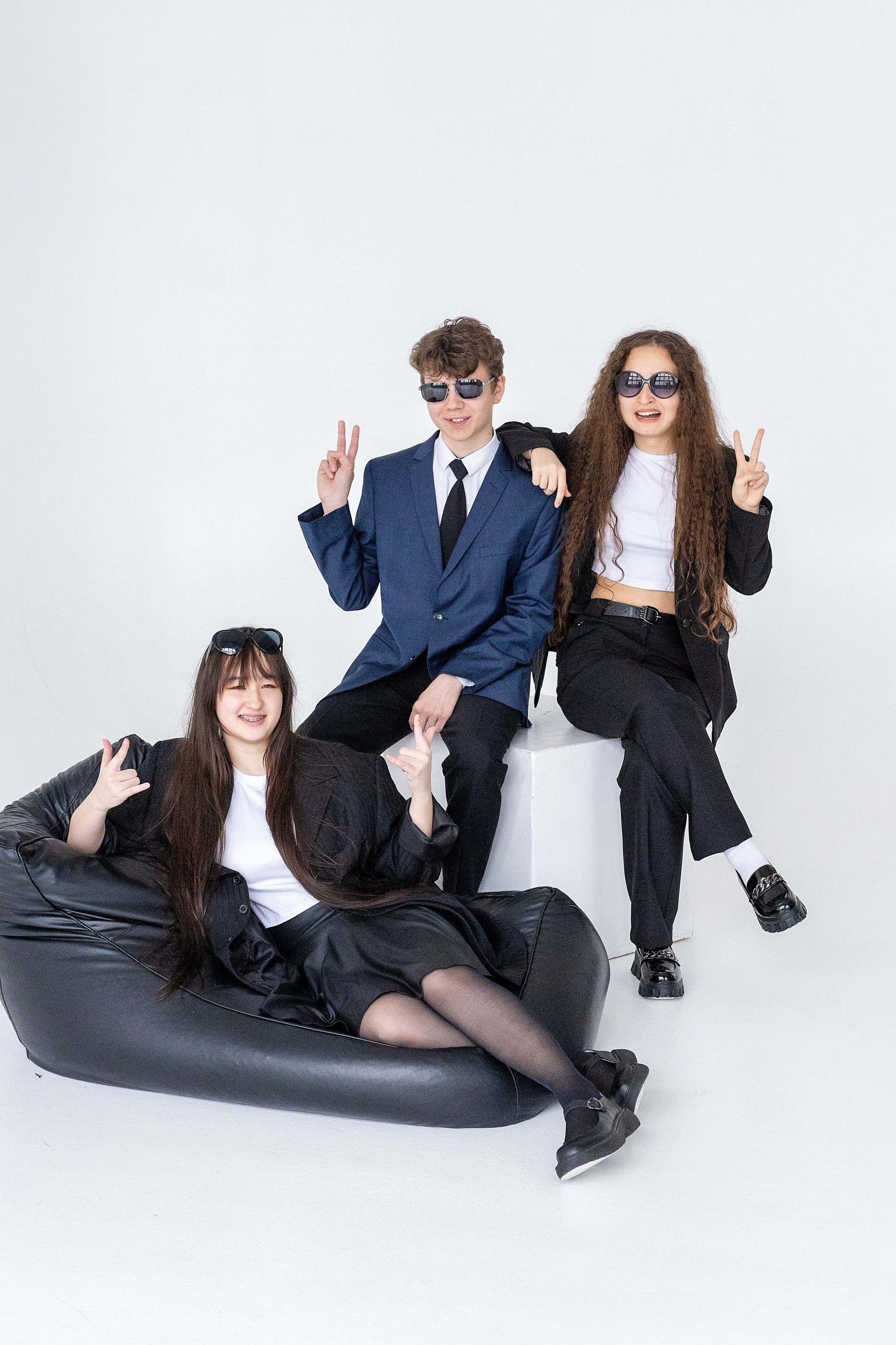 69 Школа, 9 класс. Стильный выпускной альбом Владивосток фотограф Вероника Мигачева