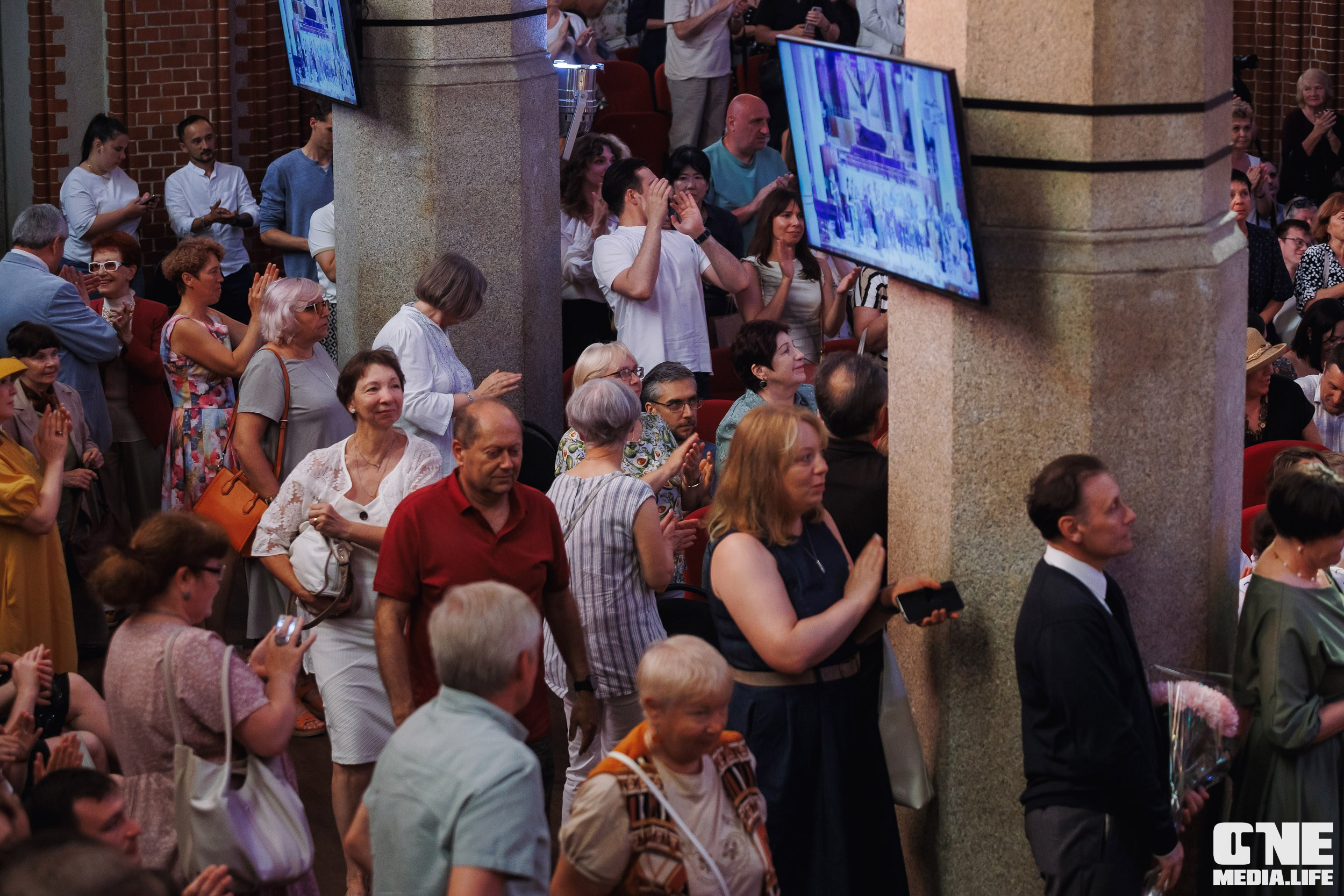 Фоторепортаж из Калининградской филармонии. One Media Life: фоторепортажи, фотоотчеты с мероприятий и заведений