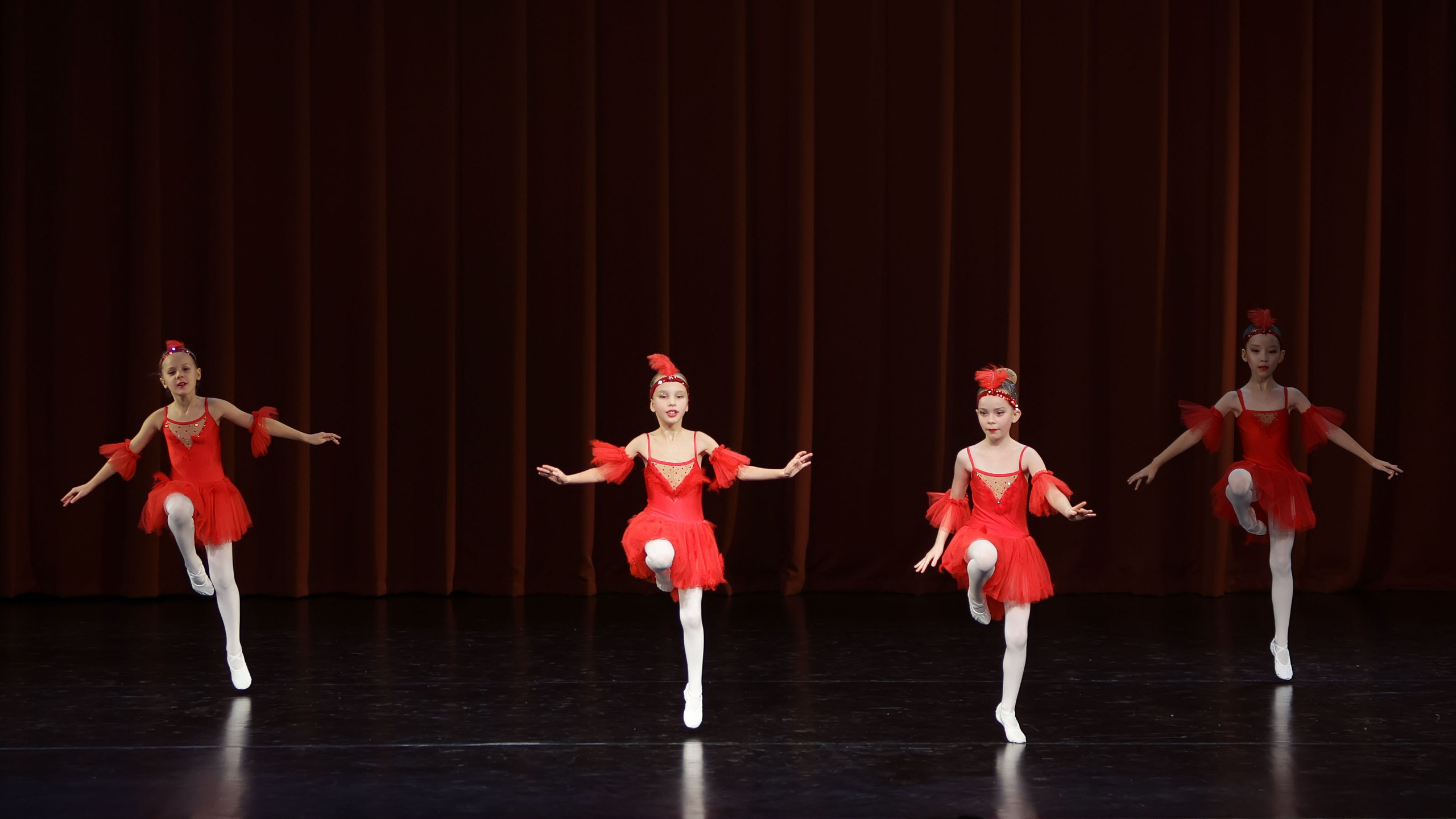 Фестиваль хореографического искусства «КУБОК ЛЕГЕНДЫ — 2025». Выпускные альбомы и школьный фотограф в Подольске, Троицке, Щербинке, Москве и Московской области