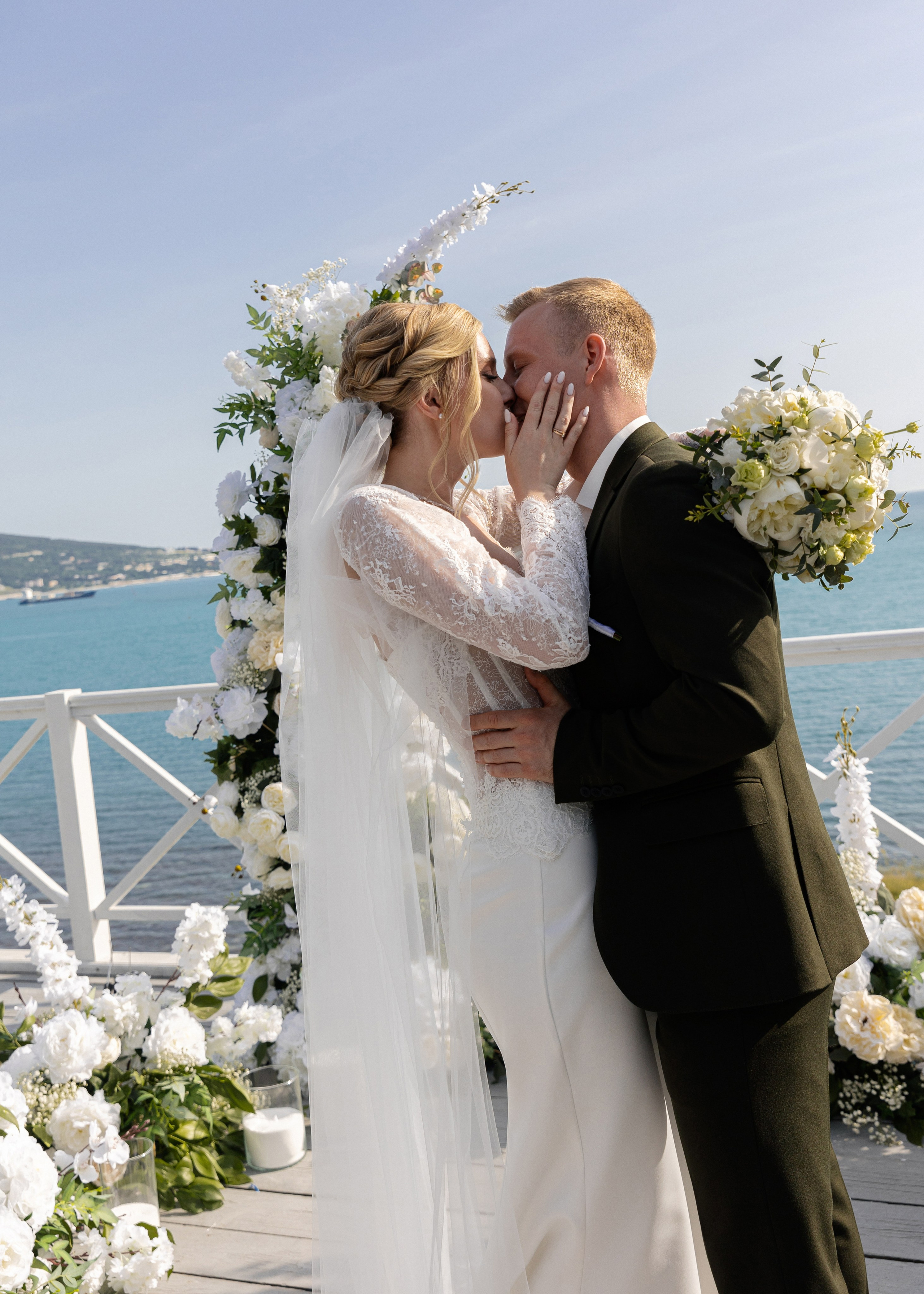 Свадебный фотограф Новороссийск, локация дом у моря