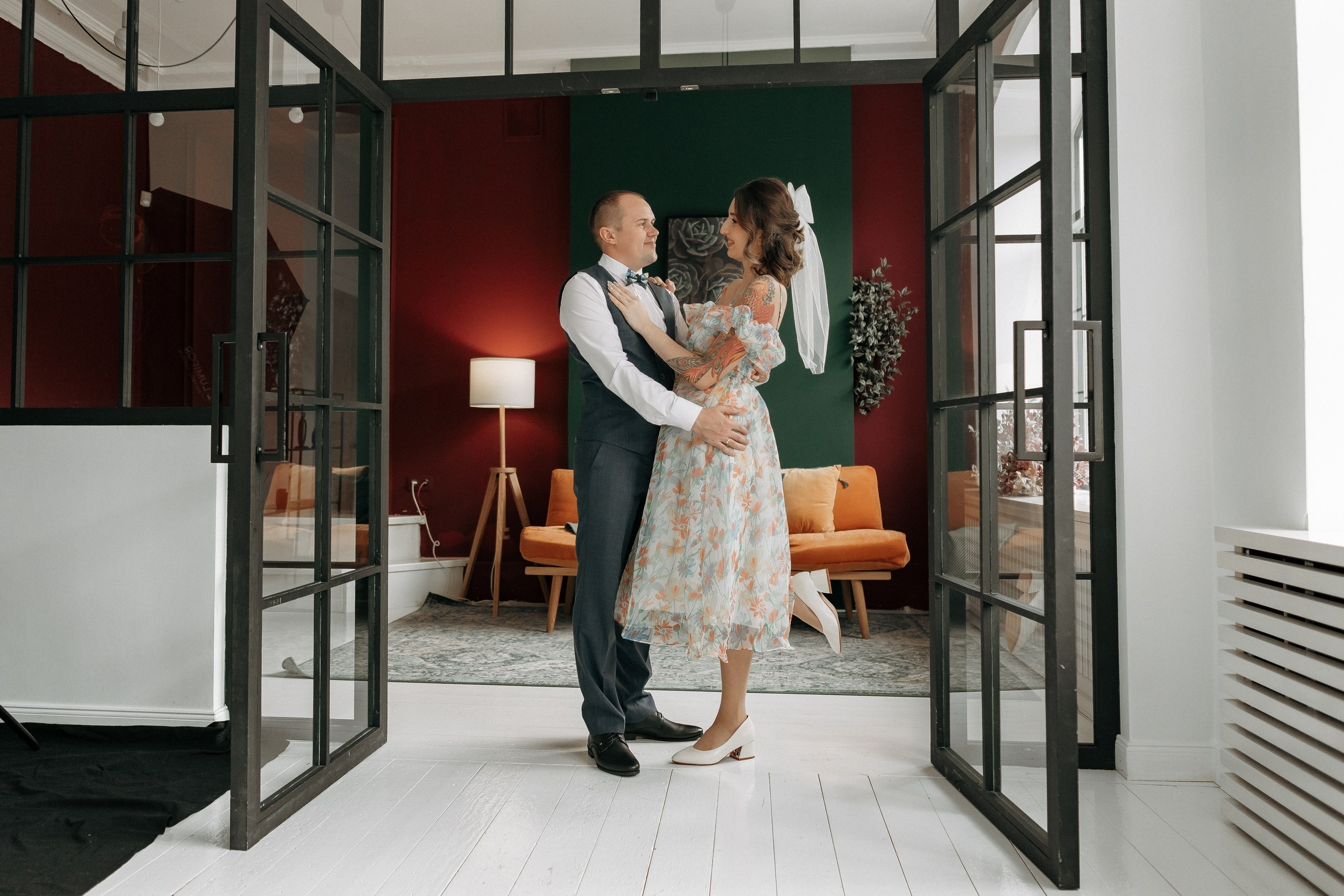 Фотостудии и пространства Перми для свадебной фотосессии. Свадебный фотограф Пермь