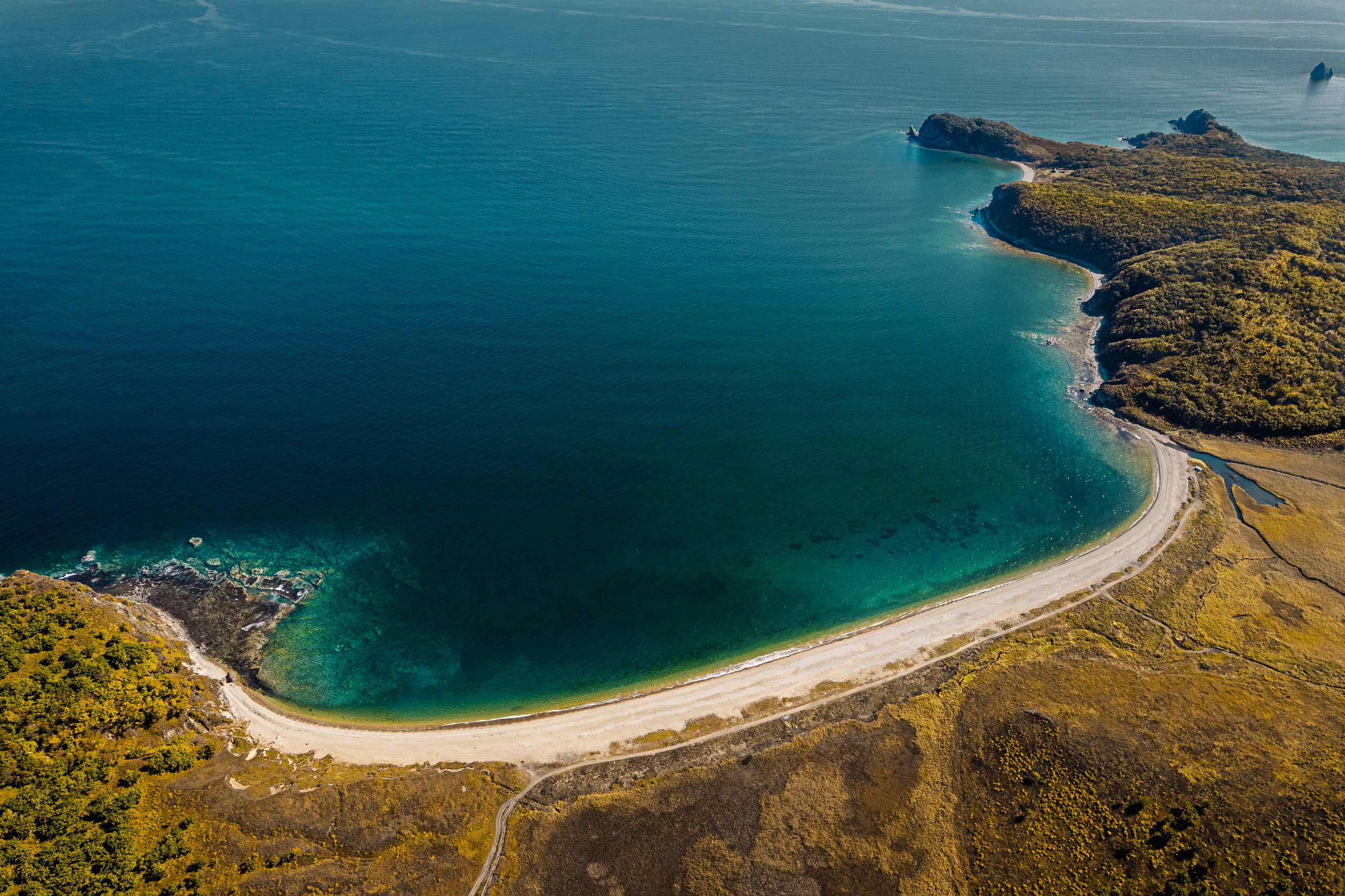 Бухта Льва | Мыс Сосновый. Иван Зайцев (IZIART) — создание культурного кода через фото и видео