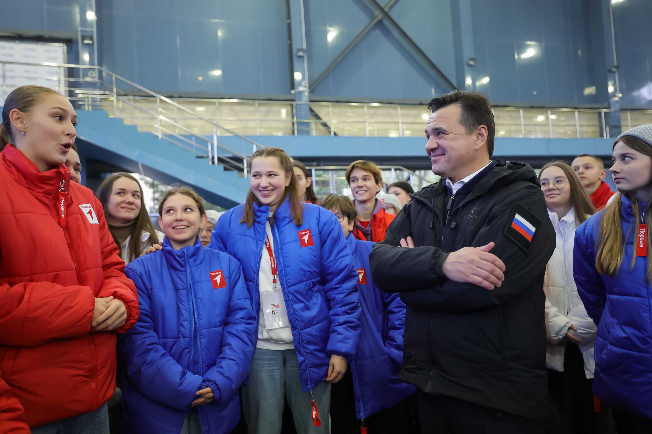 Губернатор Подмосковья Андрей Воробьев вместе с участниками «Движения первых» навестил пилотажные группы. Моя фотография