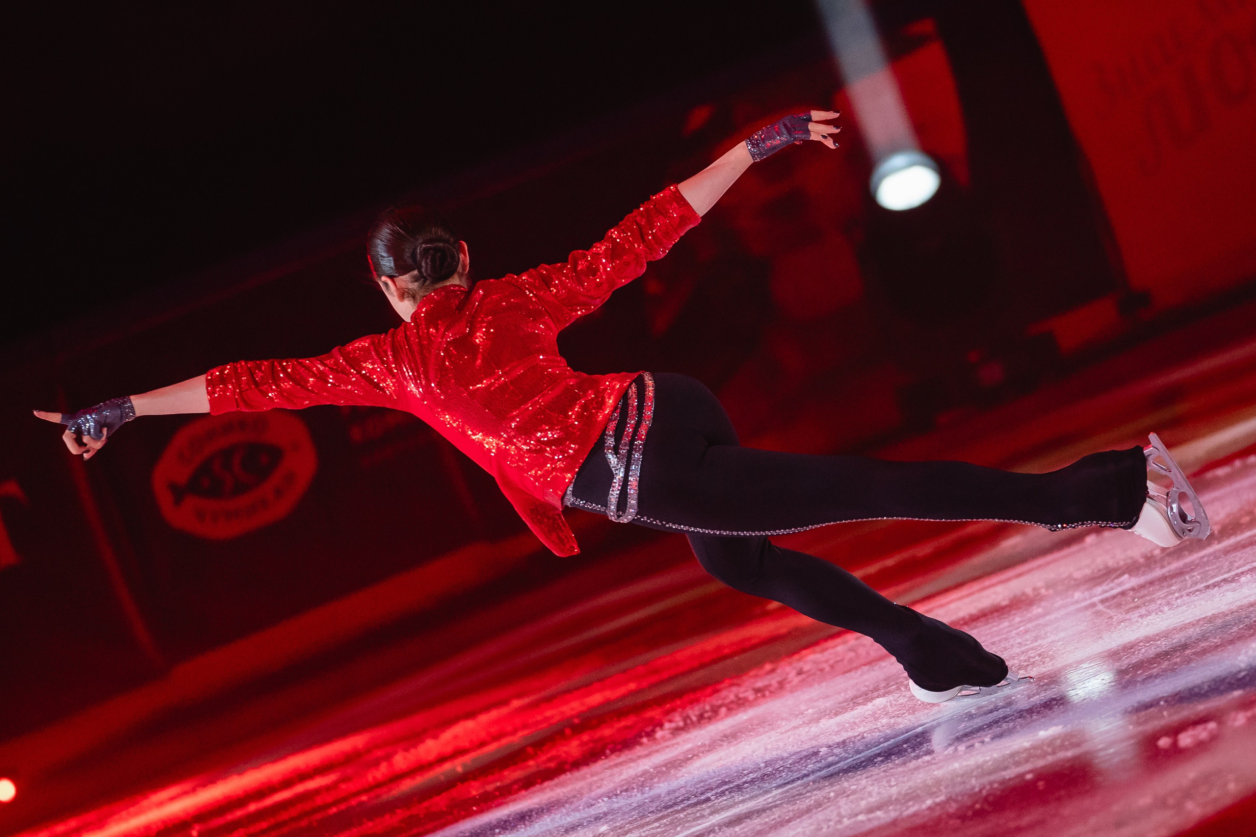 Шоу «Чемпионы на льду» в Новосибирске. Воробьева Ксения — Спортивный и танцевальный фотограф Новосибирск