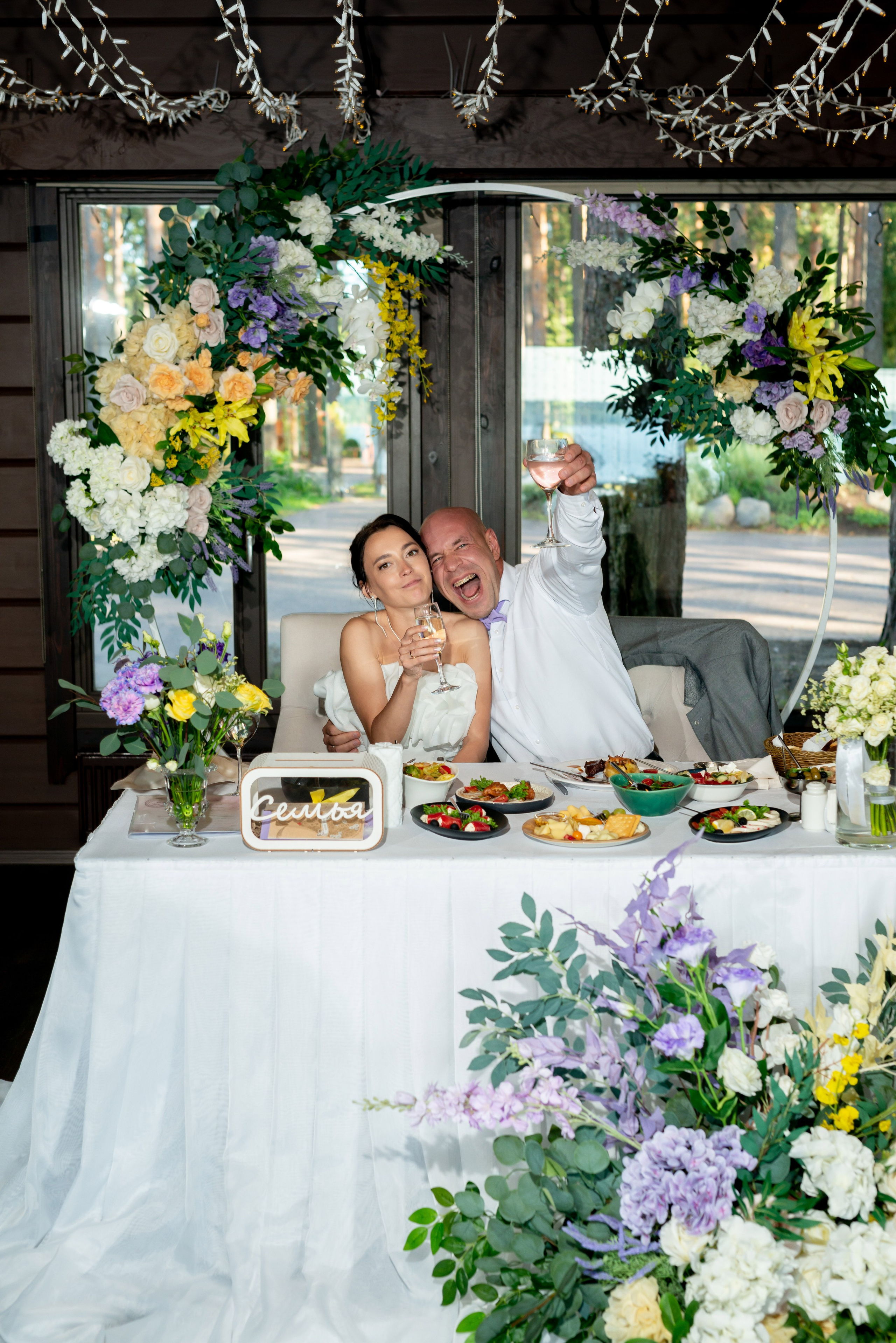 Летняя свадьба В Санкт-Петербурге и красивой выездной регистрацией Даши и Саши. Воздушная свадебная фотосессия в Петербурге. Портретный, семейный и свадебный фотограф в Санкт-Петербурге и в Пушкине Ширяев Денис