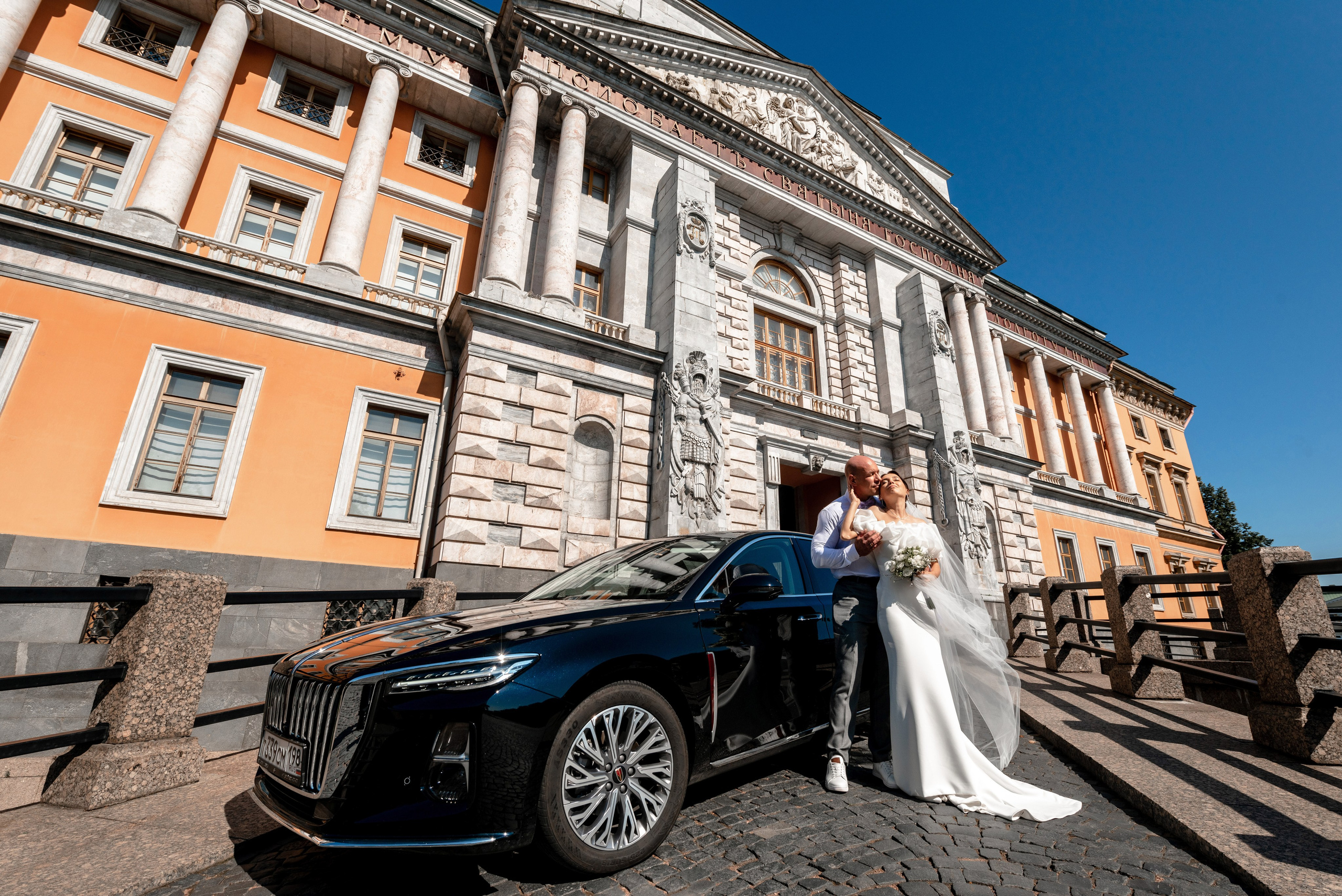 Летняя свадьба В Санкт-Петербурге и красивой выездной регистрацией Даши и Саши. Воздушная свадебная фотосессия в Петербурге. Портретный, семейный и свадебный фотограф в Санкт-Петербурге и в Пушкине Ширяев Денис