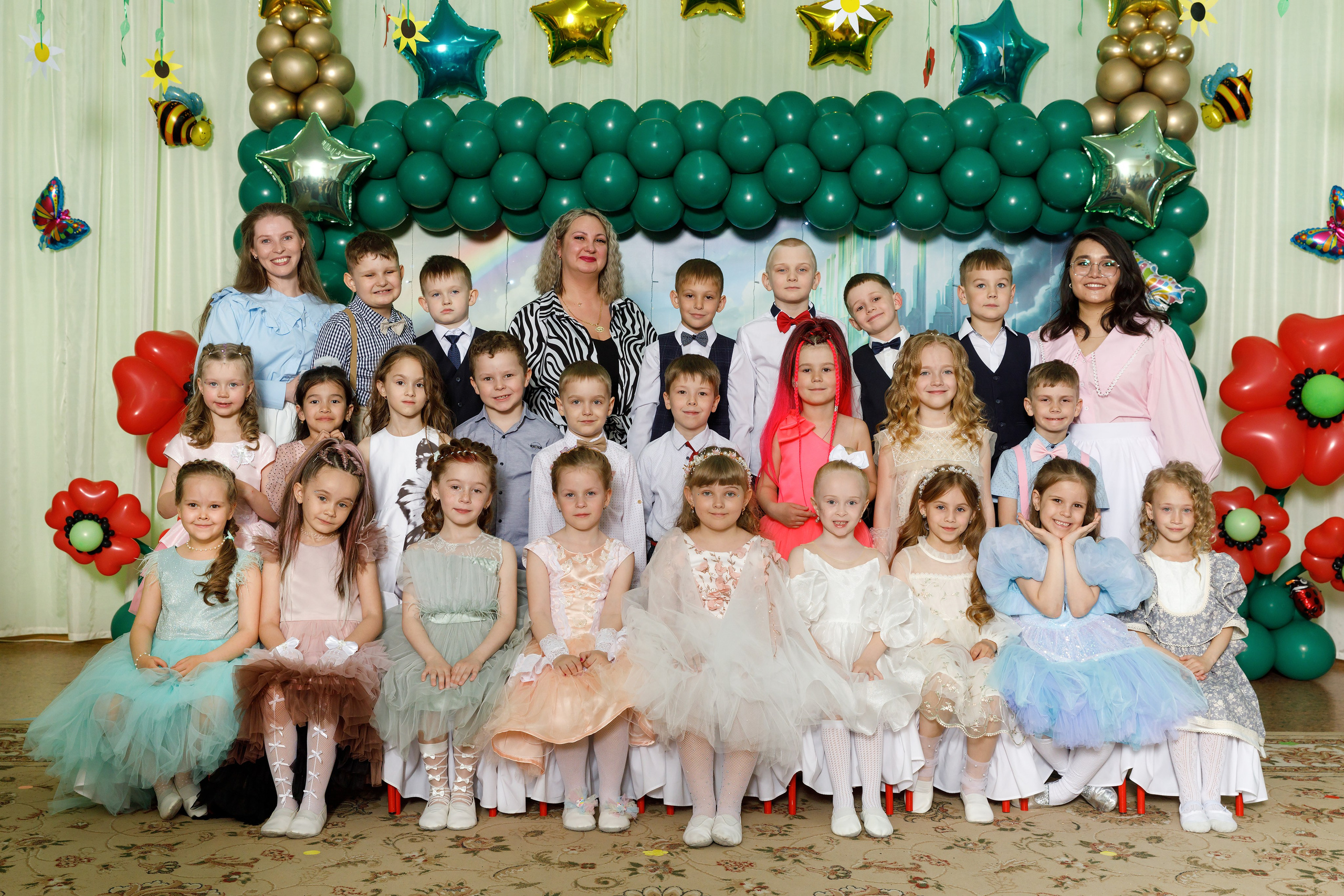 341 детский сад 7 группа. Фотограф Анна Телекаева, выпускные альбомы, семейные и репортажные съемки в Омске