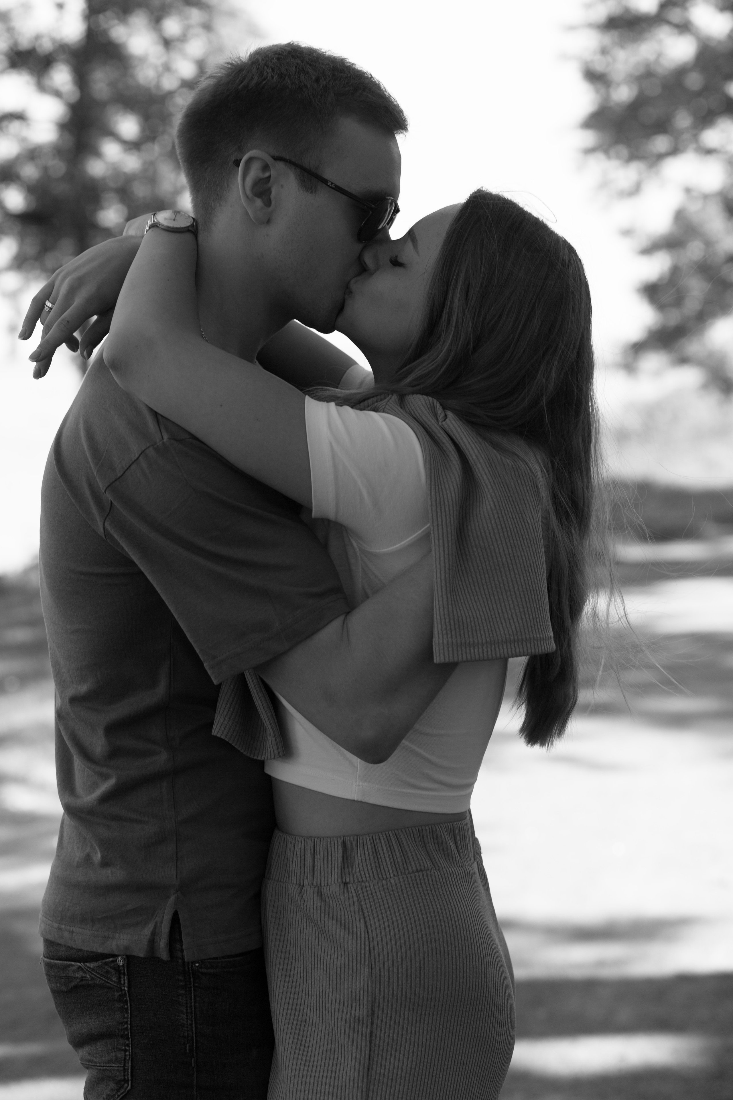 Елена и Павел и их жаркое начало лета. Свадебный фотограф в Санкт — Петербурге и Ленинградской о