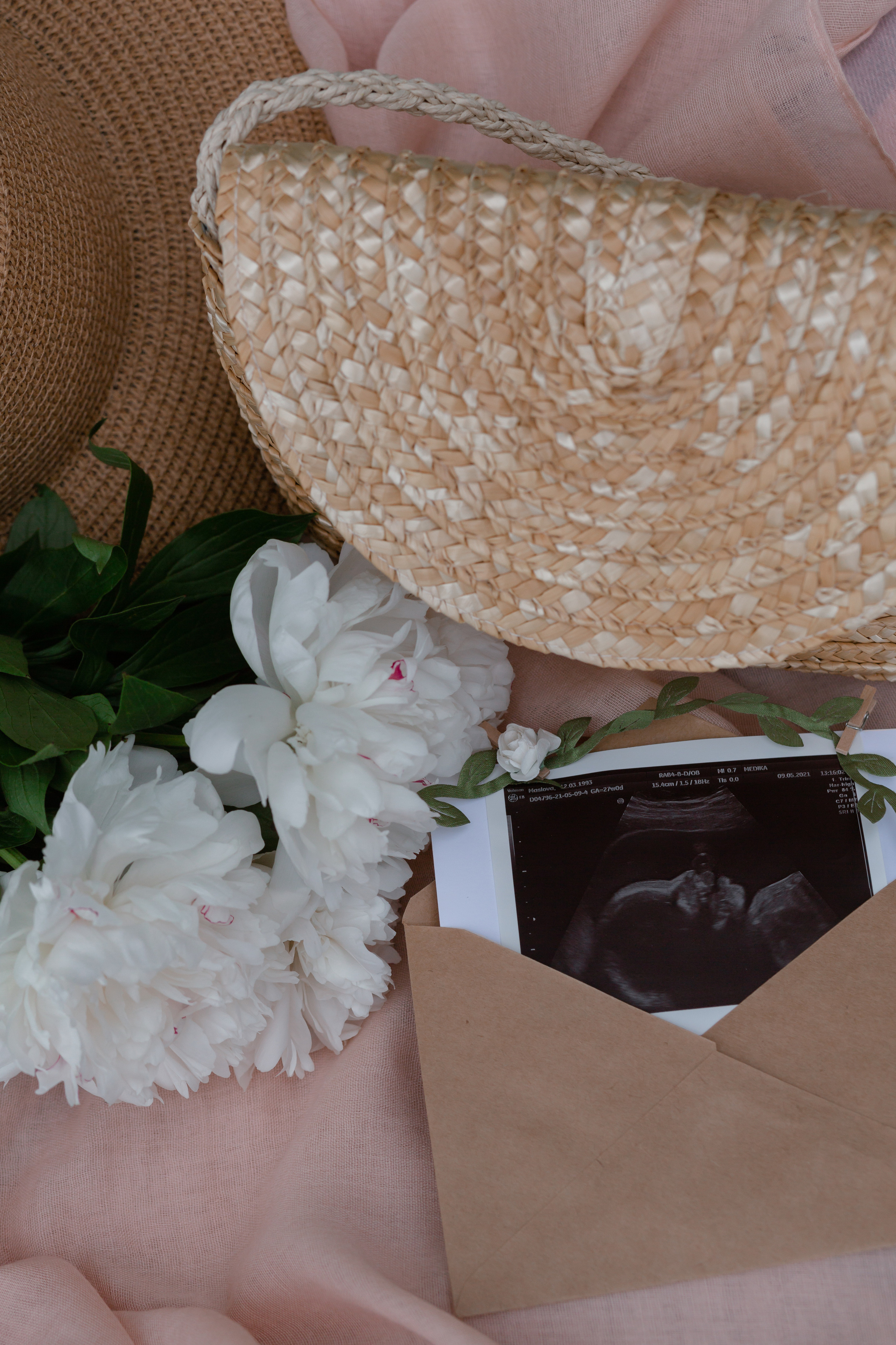 Фотосессия Даши в ЦПКиО. Pregnant. Свадебный фотограф в Санкт — Петербурге и Ленинградской о