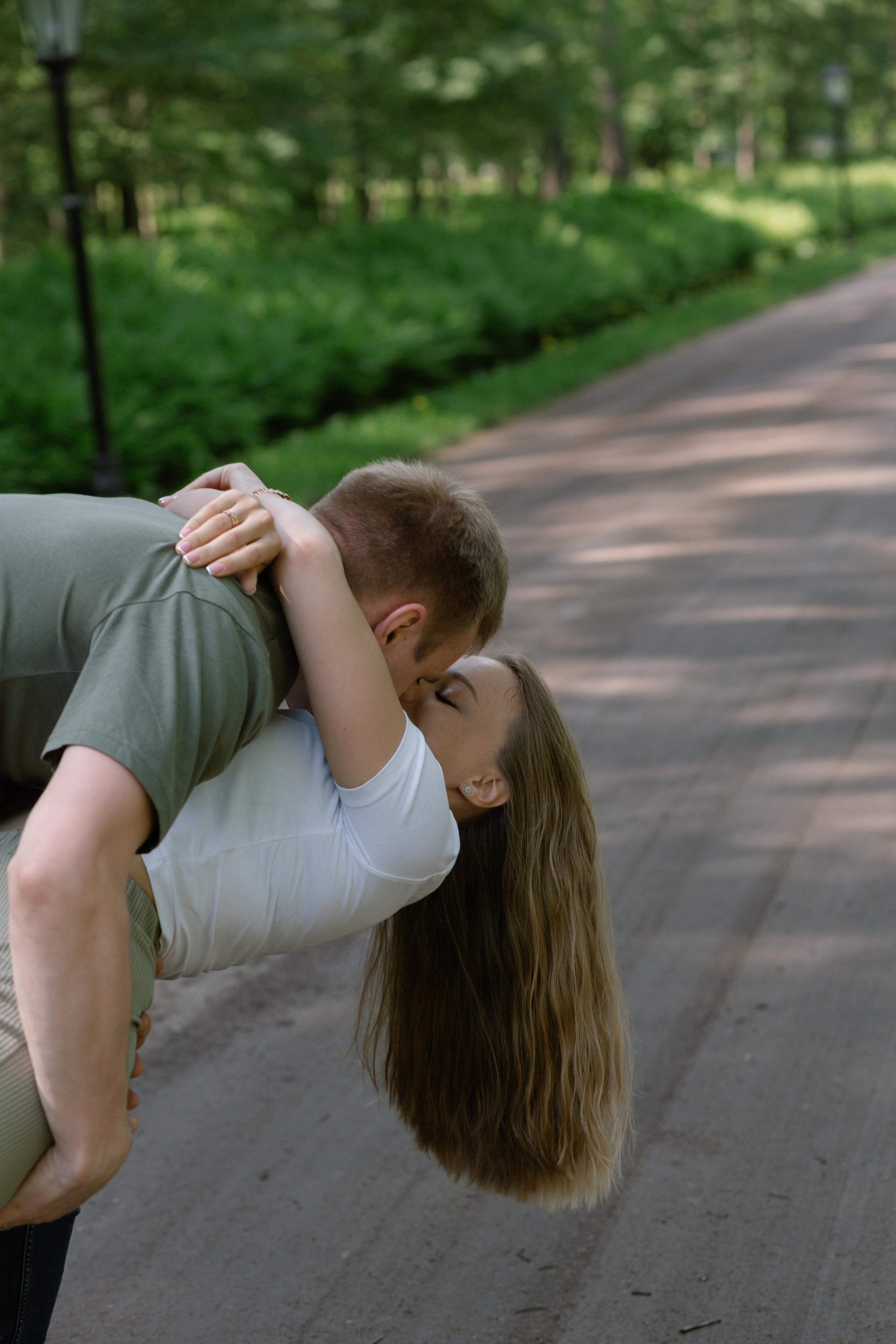 Елена и Павел и их жаркое начало лета. Свадебный фотограф в Санкт — Петербурге и Ленинградской о