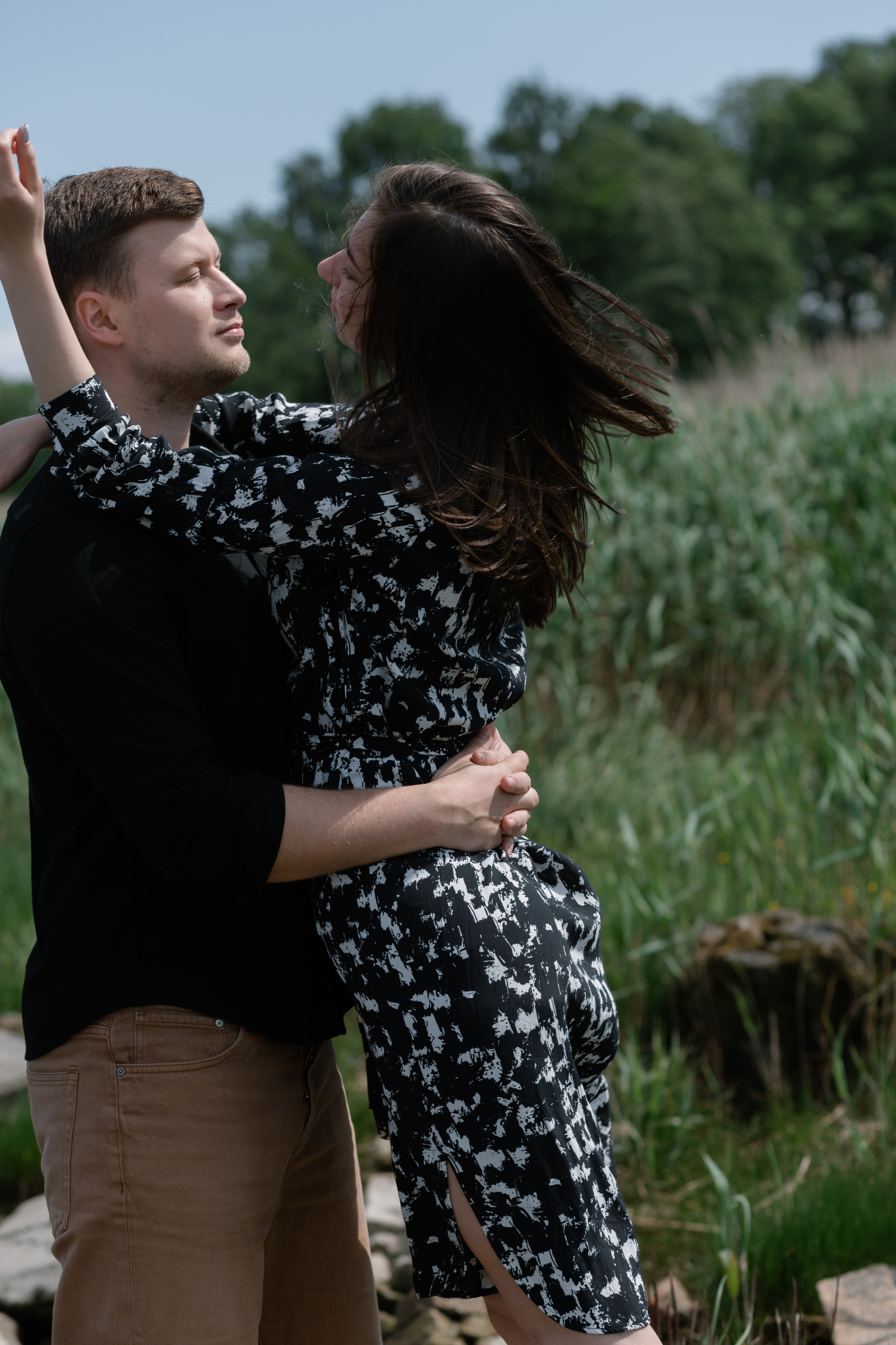 Целовательная фотосессия Полины и Тимофея. Свадебный фотограф в Санкт — Петербурге и Ленинградской о