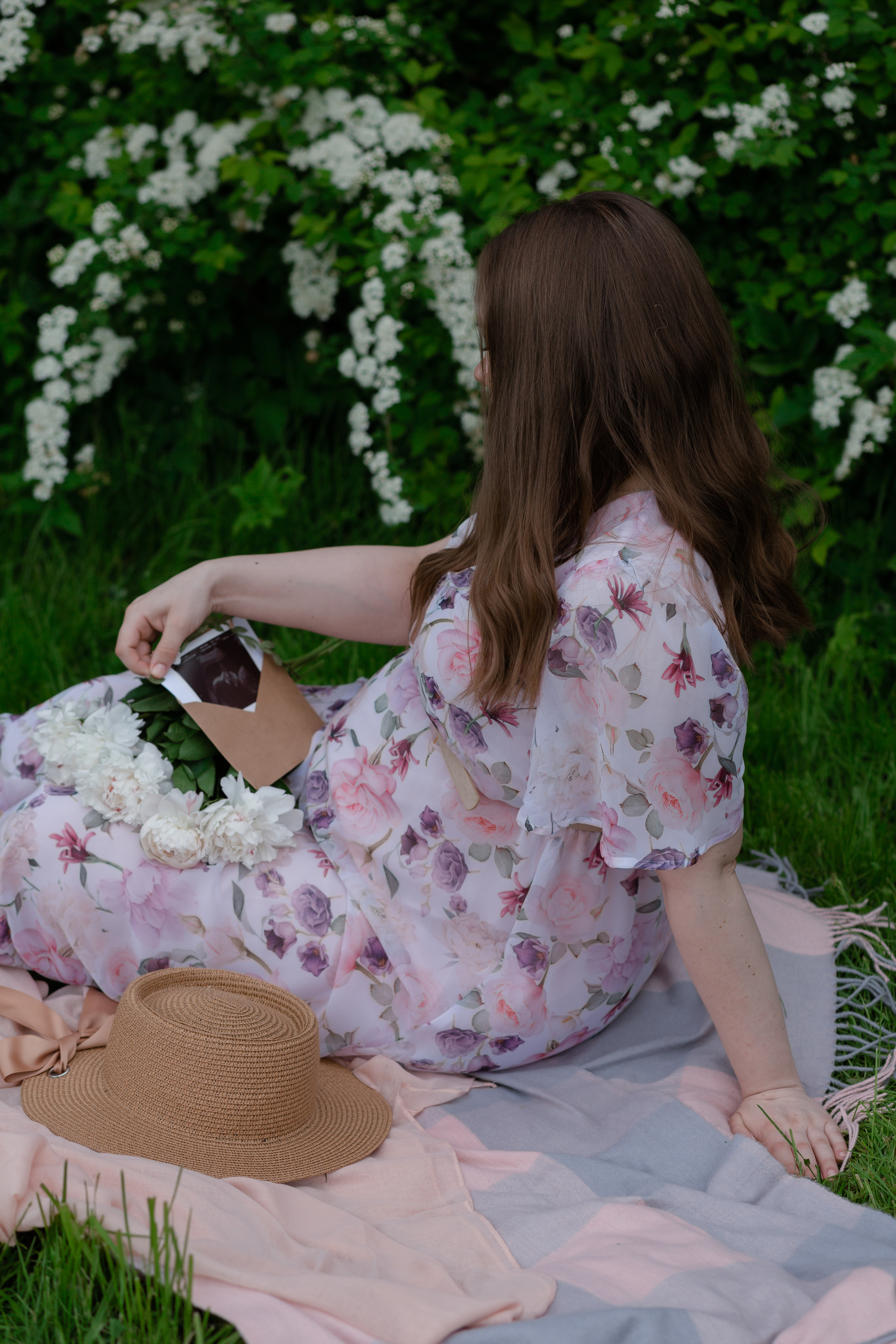 Фотосессия Даши в ЦПКиО. Pregnant. Свадебный фотограф в Санкт — Петербурге и Ленинградской о