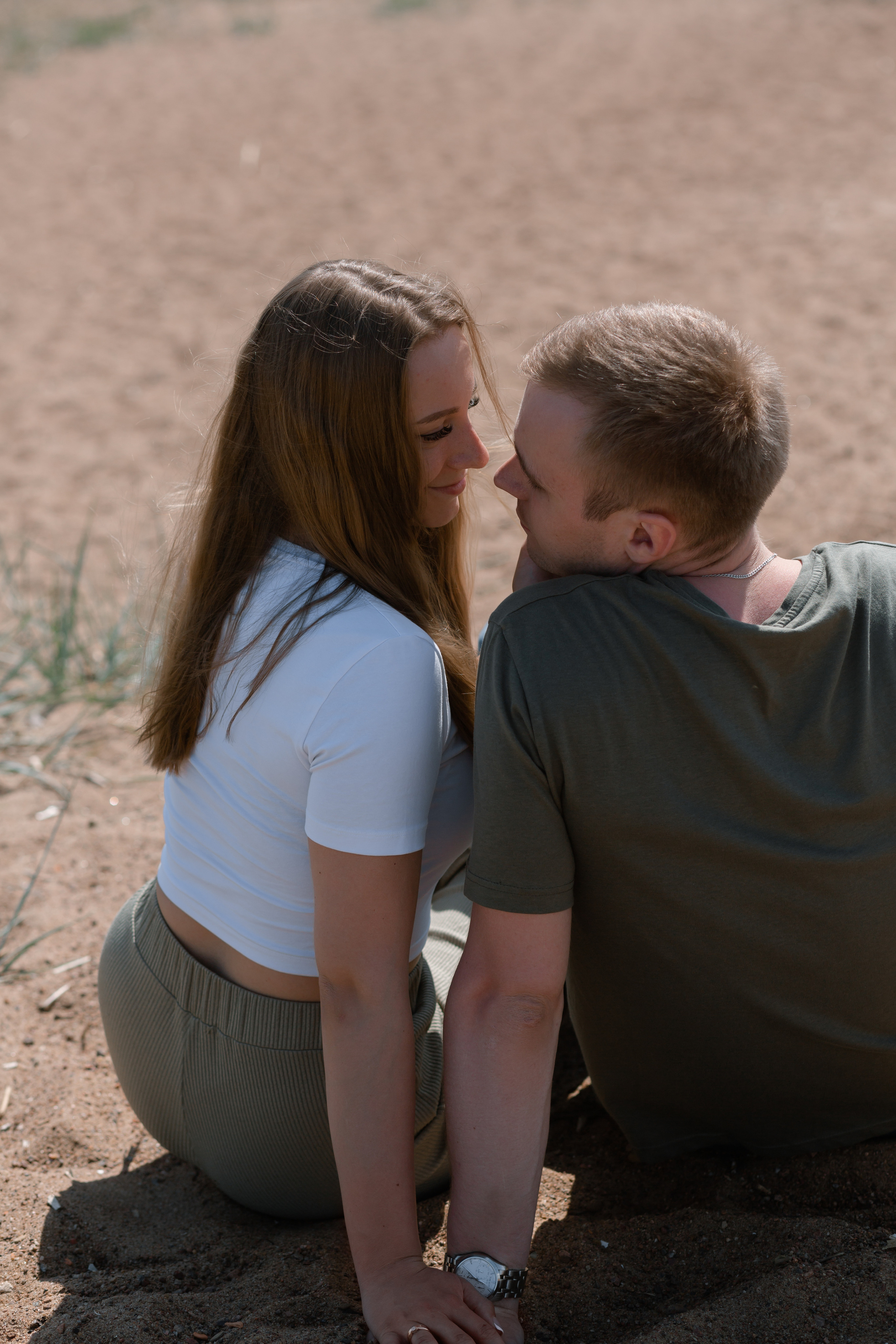 Елена и Павел и их жаркое начало лета. Свадебный фотограф в Санкт — Петербурге и Ленинградской о