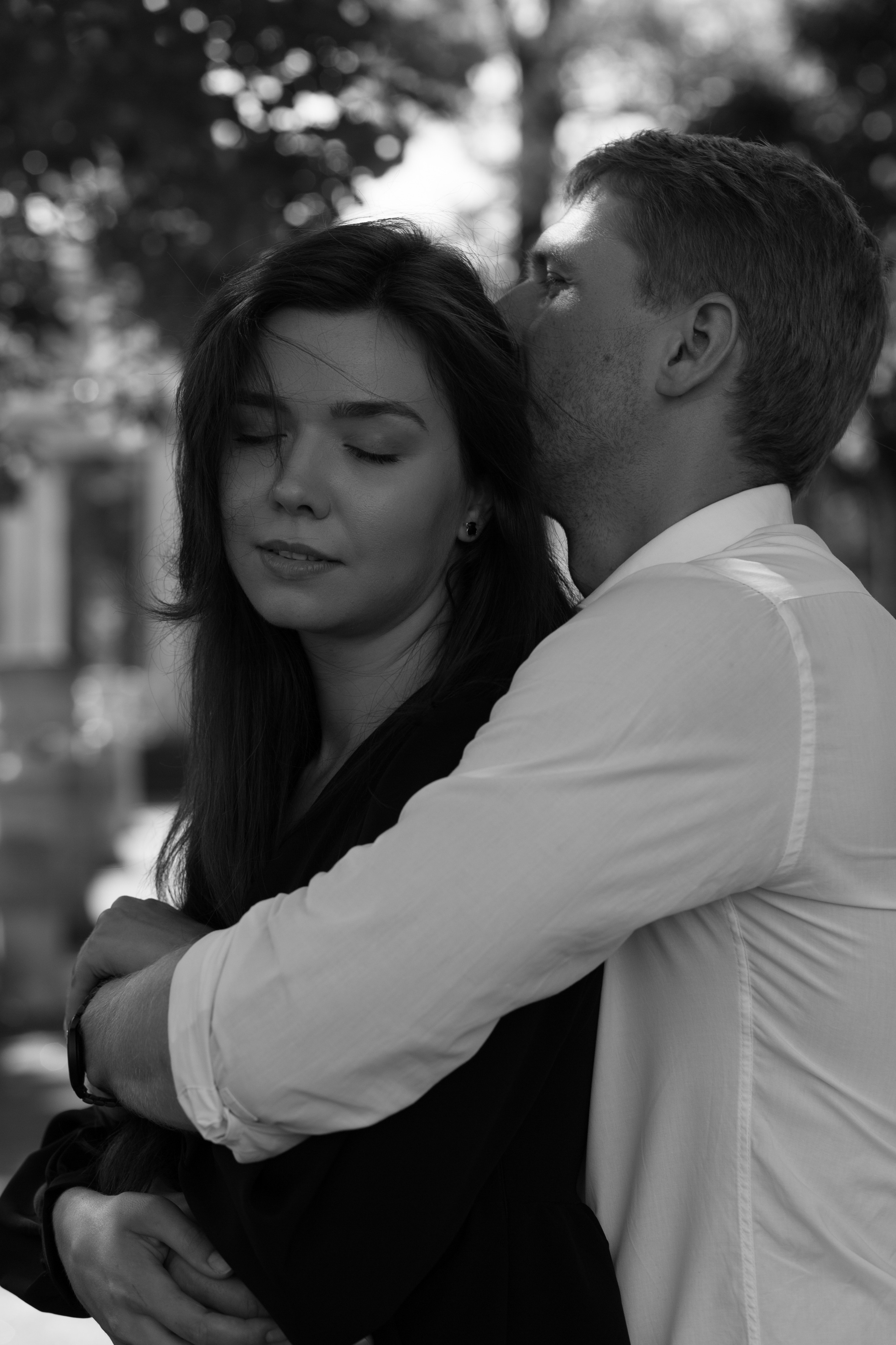 Кинолента поцелуев. Александр и Александра. Свадебный фотограф в Санкт — Петербурге и Ленинградской о