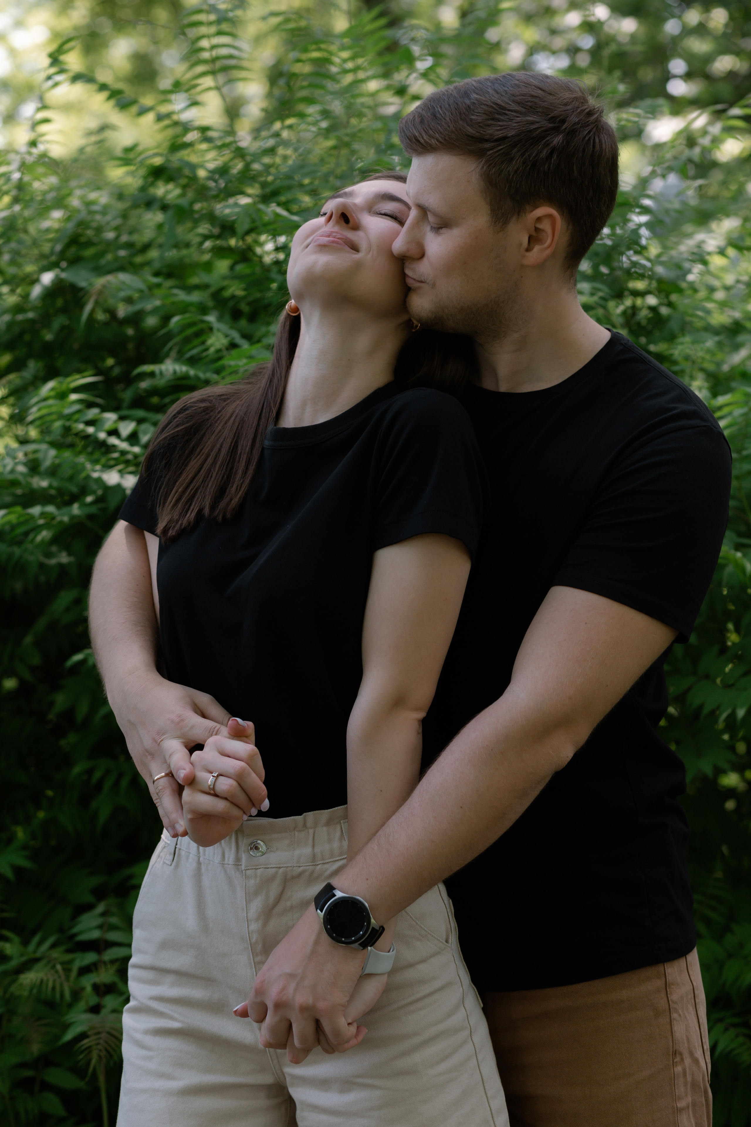 Целовательная фотосессия Полины и Тимофея. Свадебный фотограф в Санкт — Петербурге и Ленинградской о