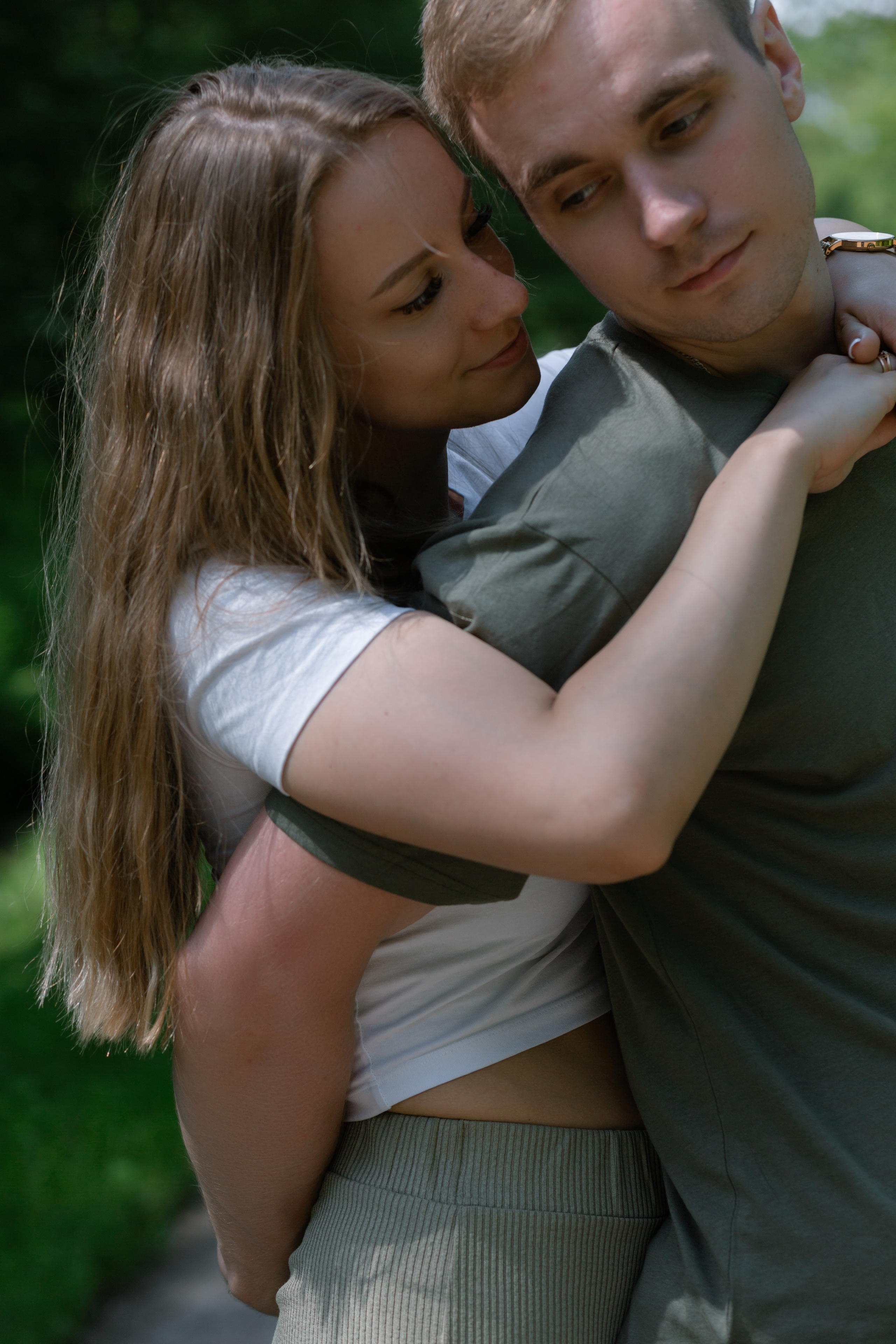 Елена и Павел и их жаркое начало лета. Свадебный фотограф в Санкт — Петербурге и Ленинградской о