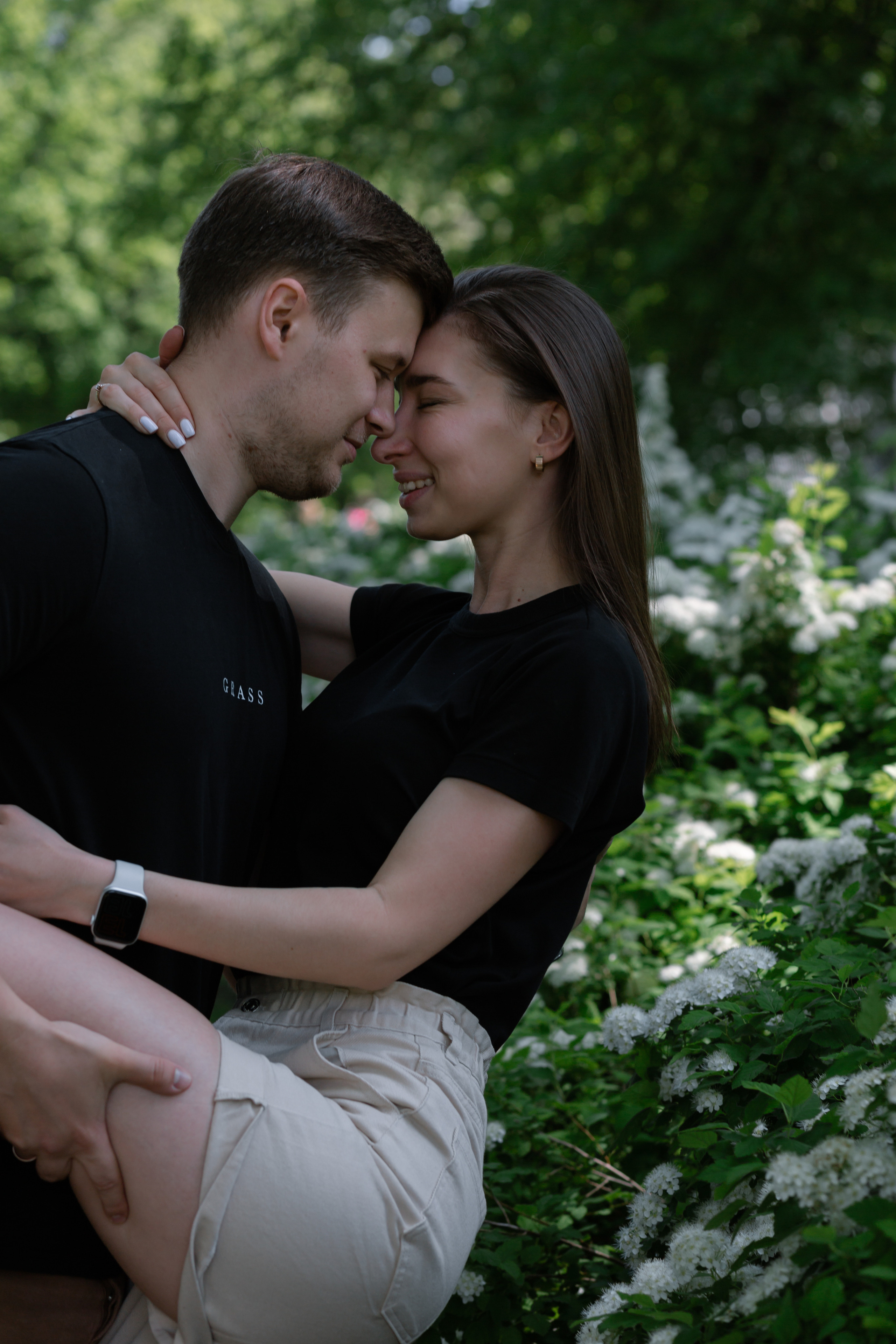 Целовательная фотосессия Полины и Тимофея. Свадебный фотограф в Санкт — Петербурге и Ленинградской о