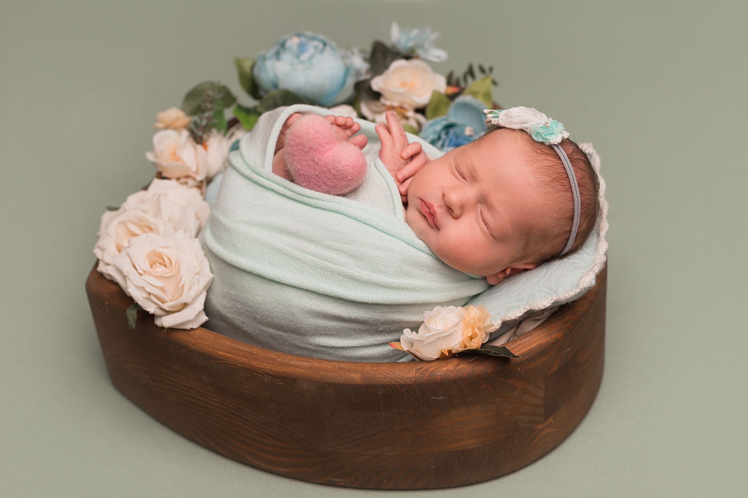 Фотограф новорожденных в Омске Анастасия Моисеева