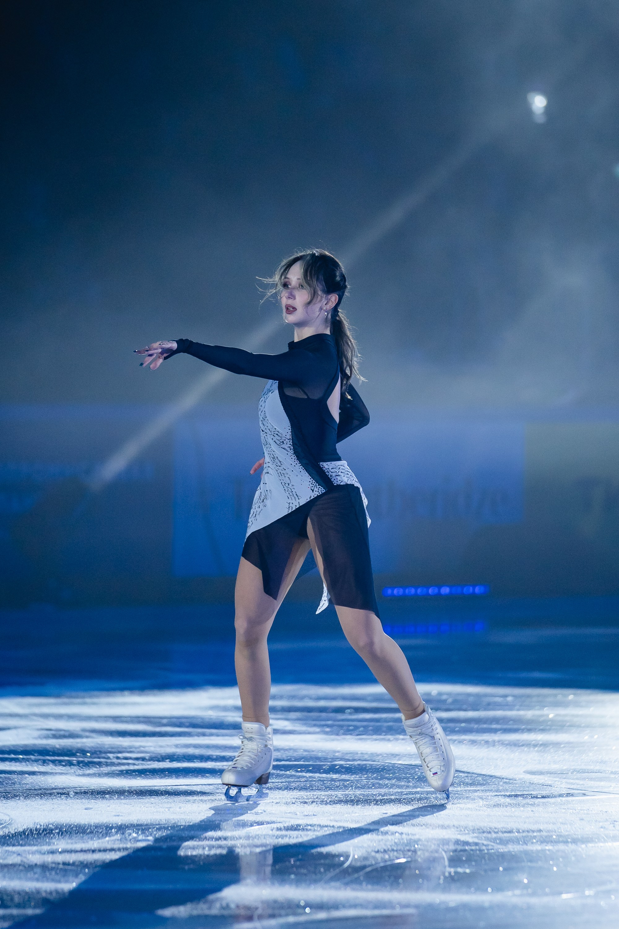 Шоу «Чемпионы на льду» в Новосибирске. Воробьева Ксения — Спортивный и танцевальный фотограф Новосибирск