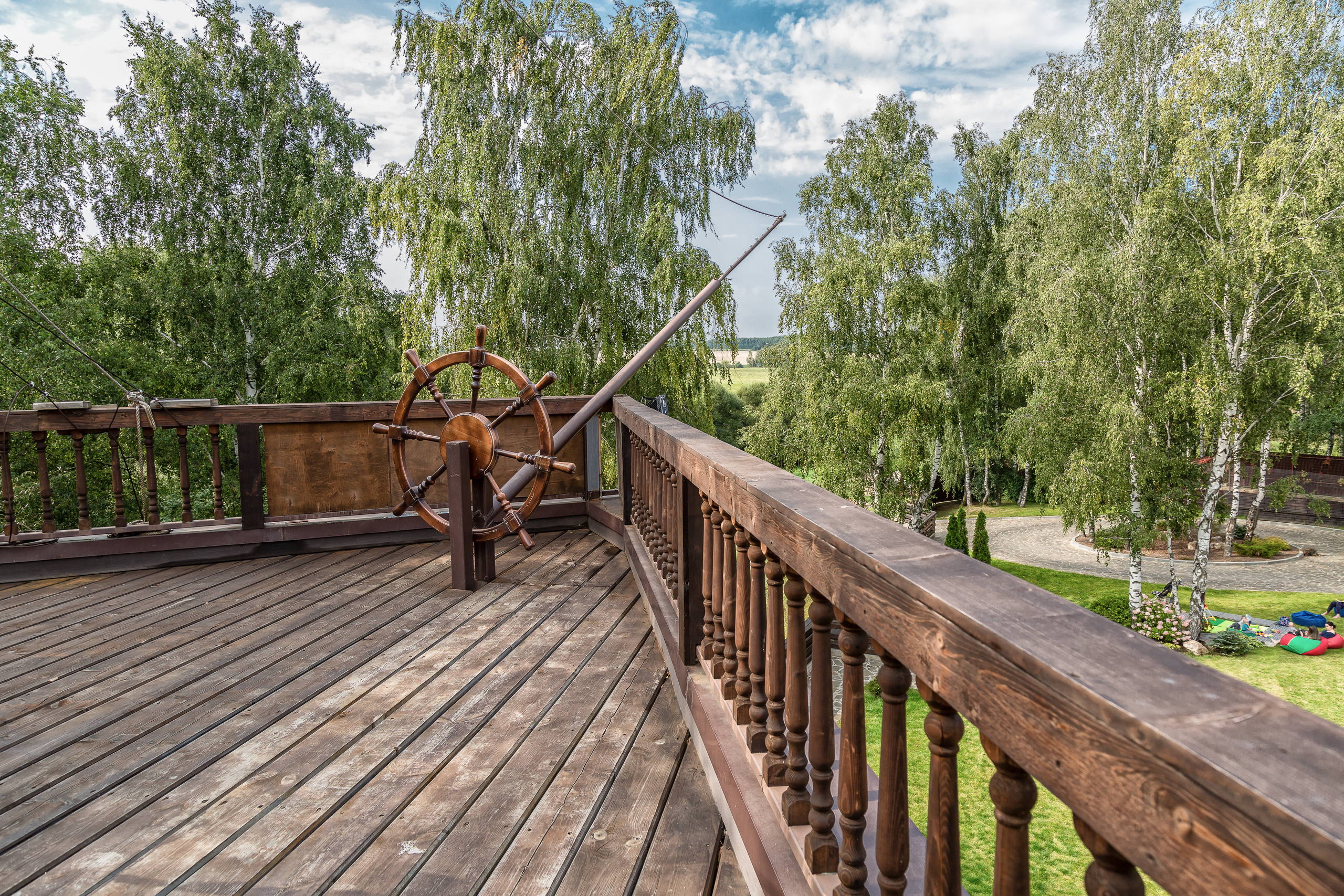 Прилегающая территория к банкетному комплексу "Александр Грин". Банкетный комплекс и свадебное агенство "Александр Грин"