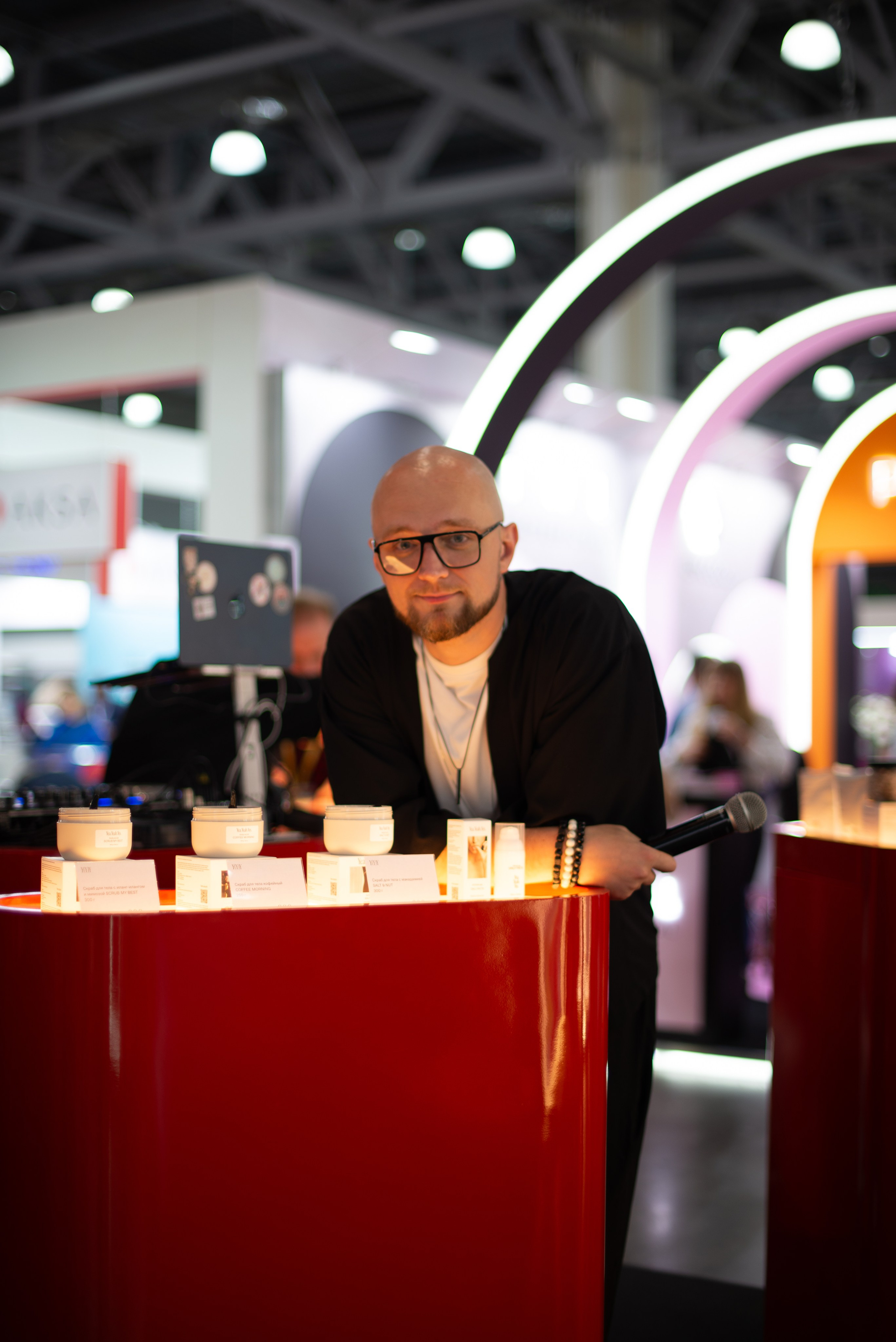 InterCHARM 2025 осень. Victoria Radjevna Репортажный Фотограф — Видеограф Москва • Санкт-Петербург