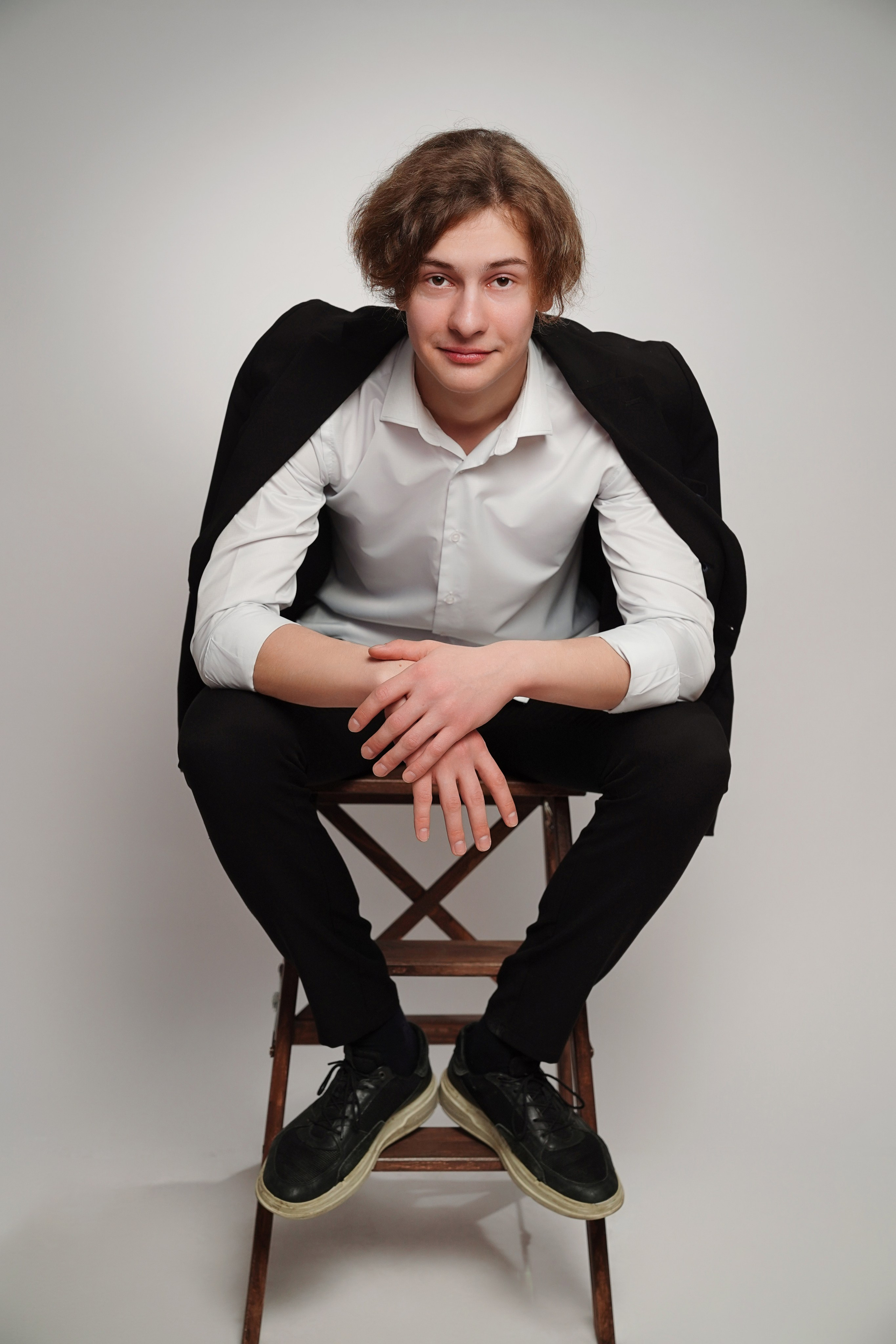 Стиль портрета в студии. GOTRA — выпускные альбомы в Тюмени