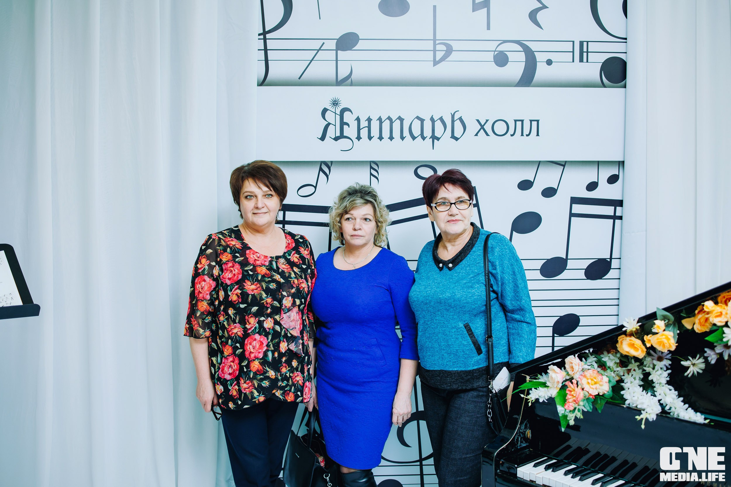 Концерт 8 марта в Янтарь холл. One Media Life: фоторепортажи, фотоотчеты с мероприятий и заведений