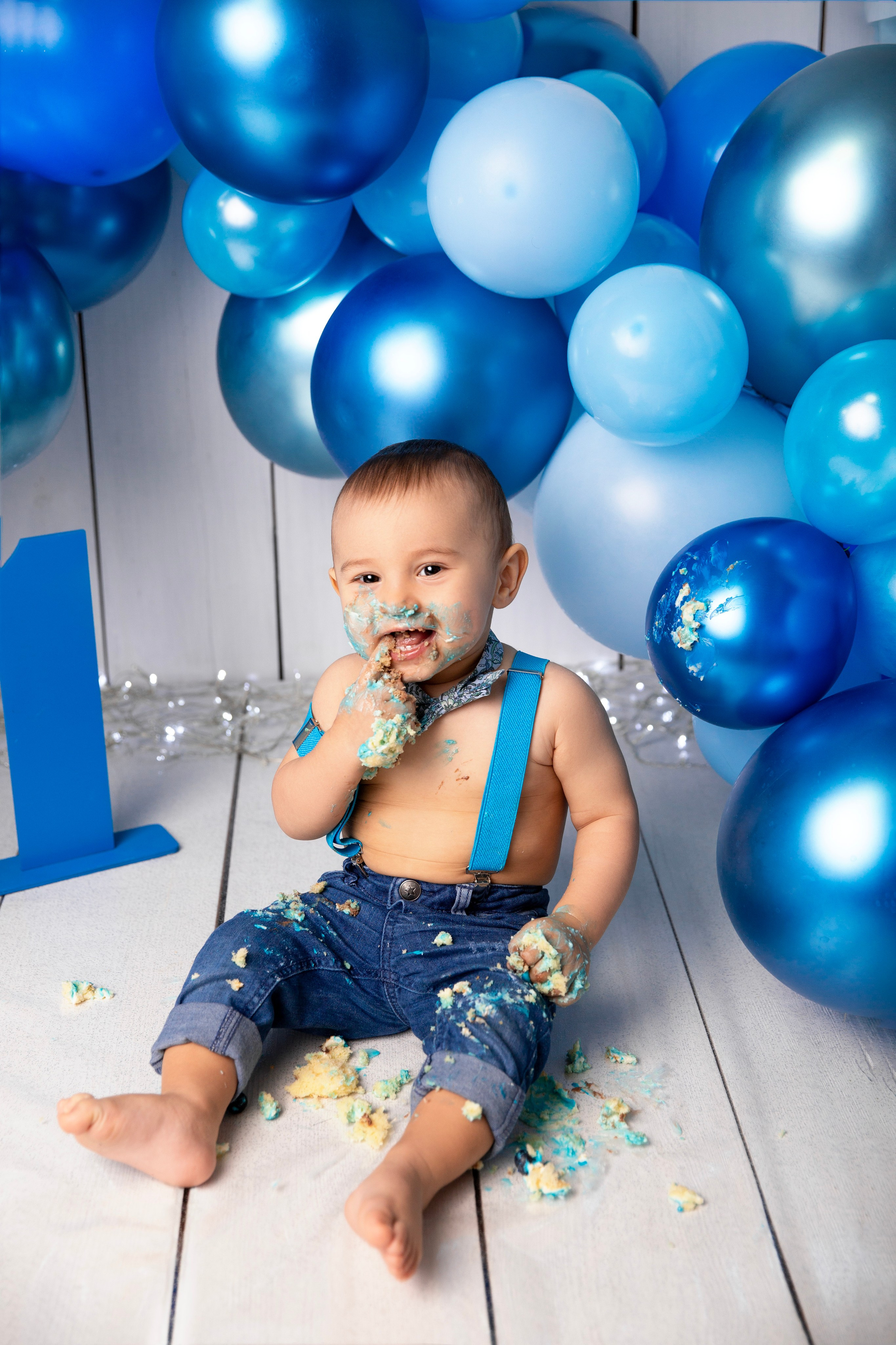 Фотосессия ГОДОВАСИЕ. Фотограф новорожденных, детей до года и беременных в Симферополе