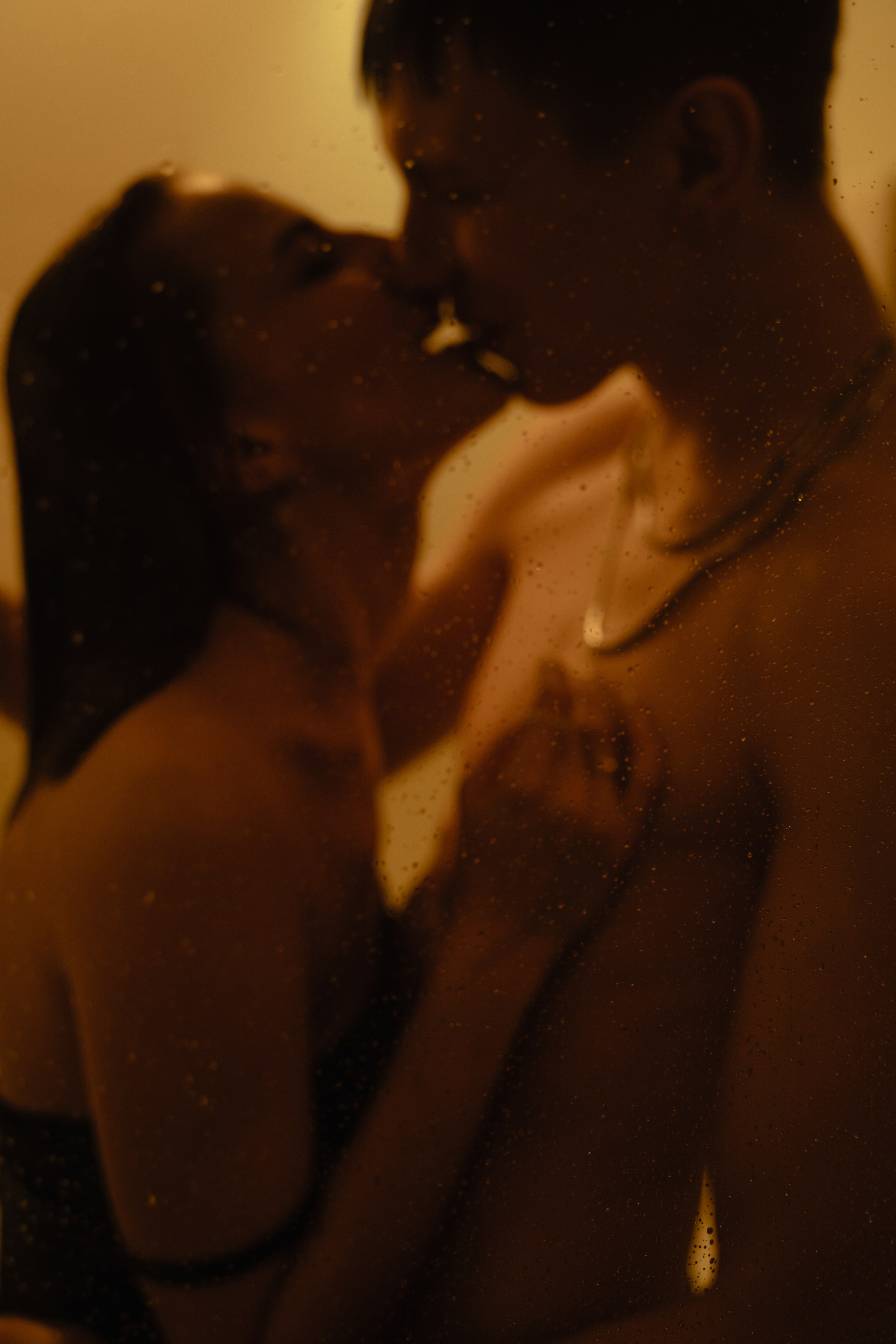 Камерная свадьба. Фотограф Алматы