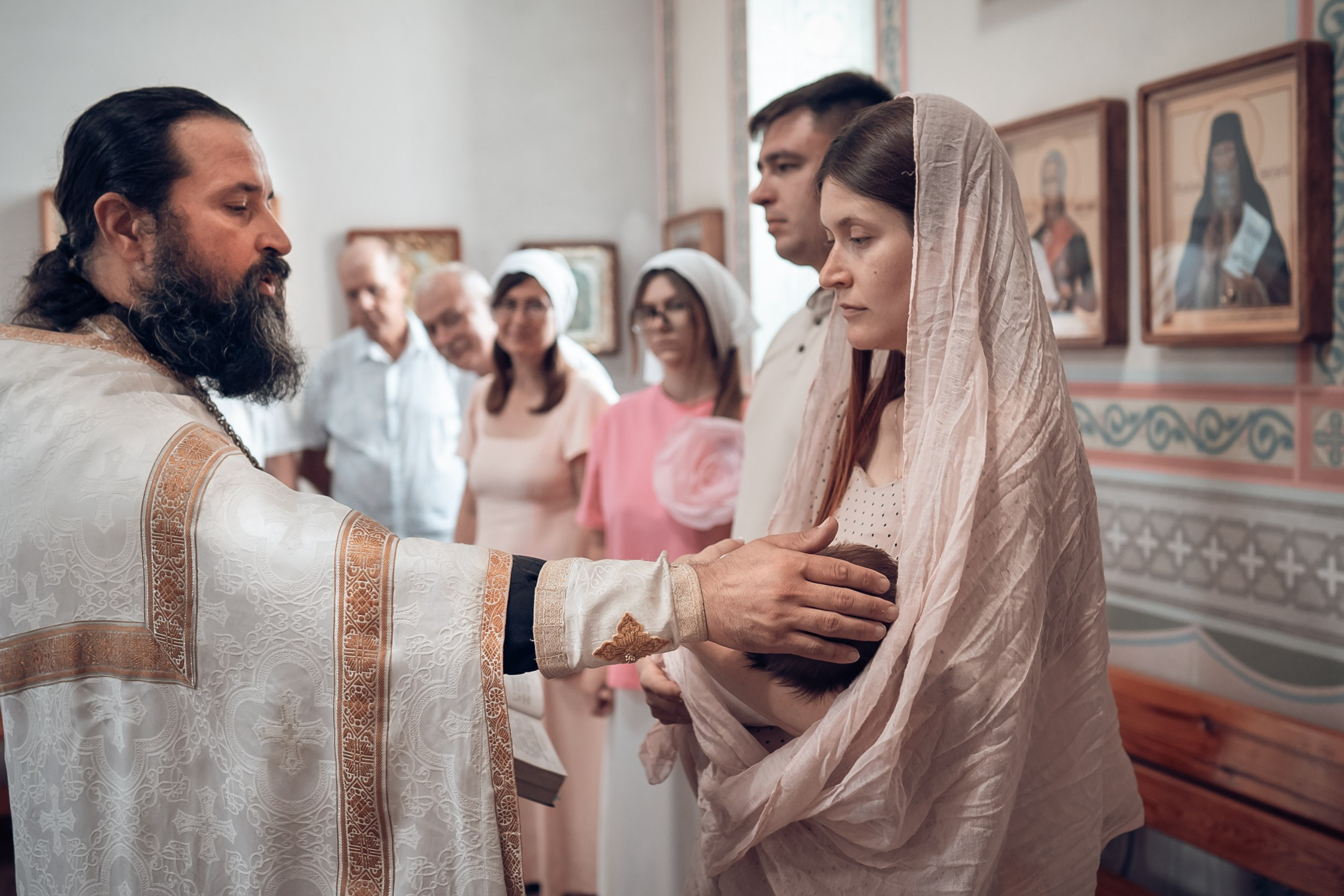 Крещение в храме Романа Исповедника г. Севастополь. Церковный фотограф Севастополь