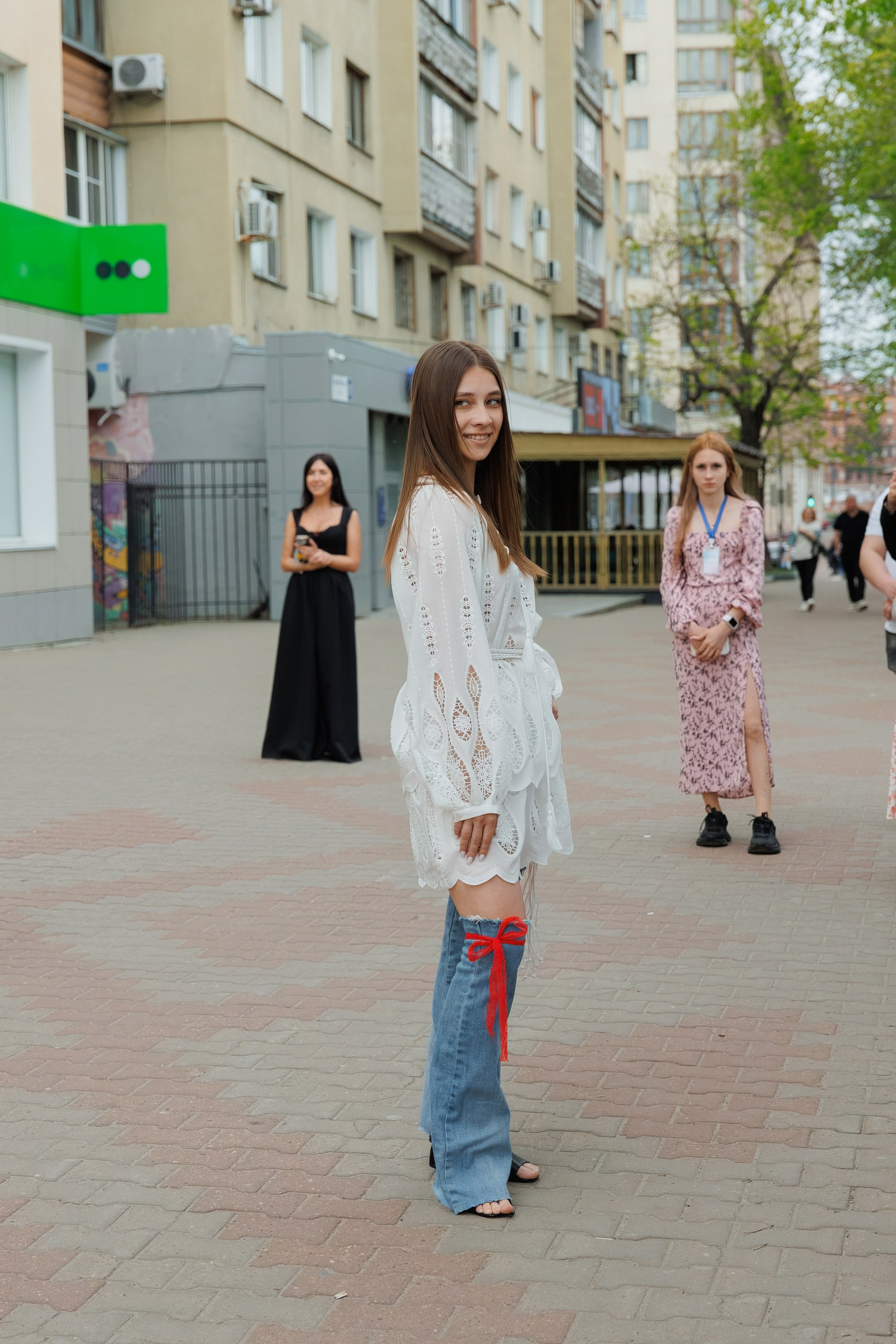 МОДНЫЙ ПОКАЗ. СВОИ. ФОТООТЧЕТЫ-СОБЫТИЯ-МЕСТА