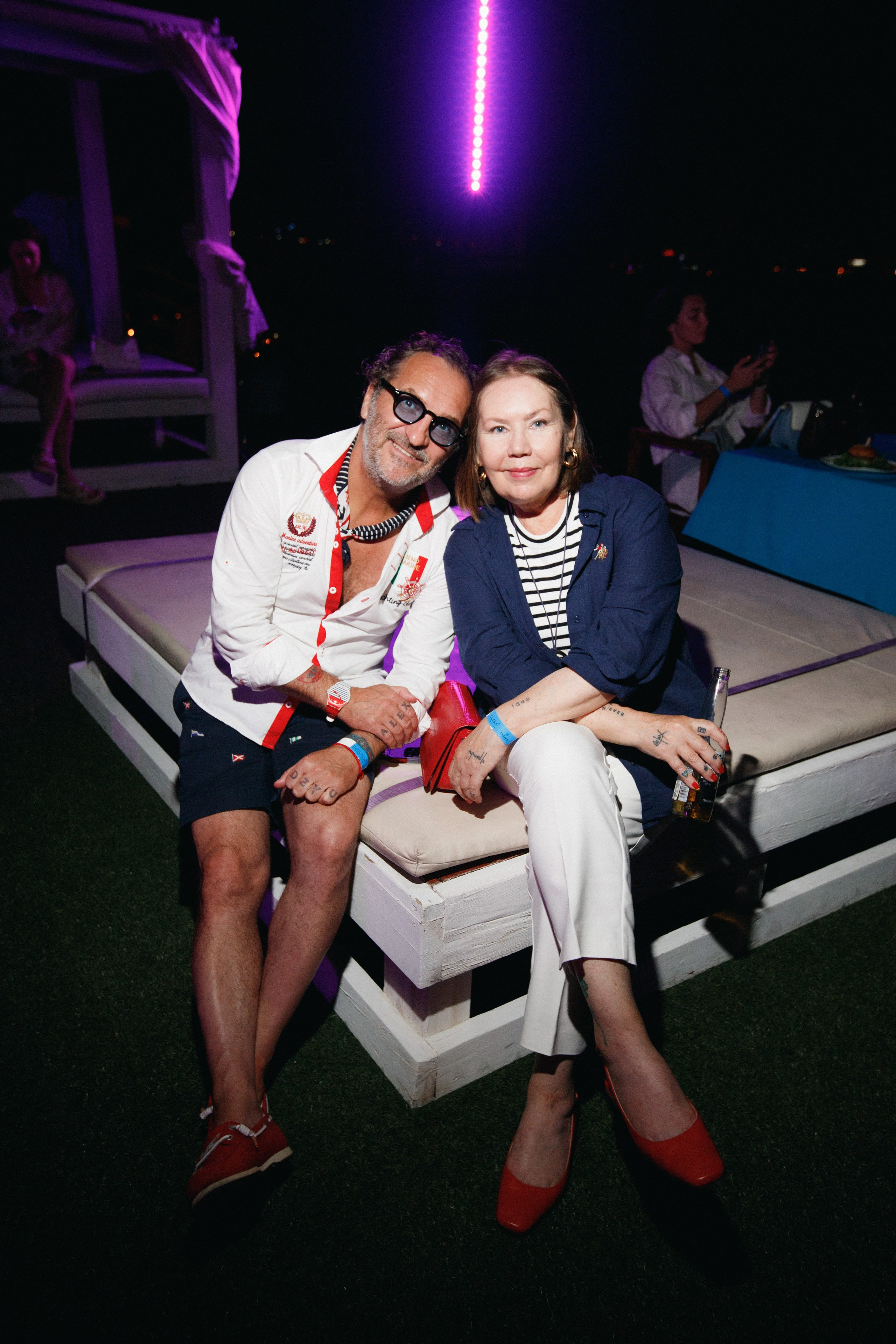 СОБРАНИЕ — ПРЕЗЕНТАЦИЯ НОВОГО НОМЕРА. СВОИ. ФОТООТЧЕТЫ-СОБЫТИЯ-МЕСТА