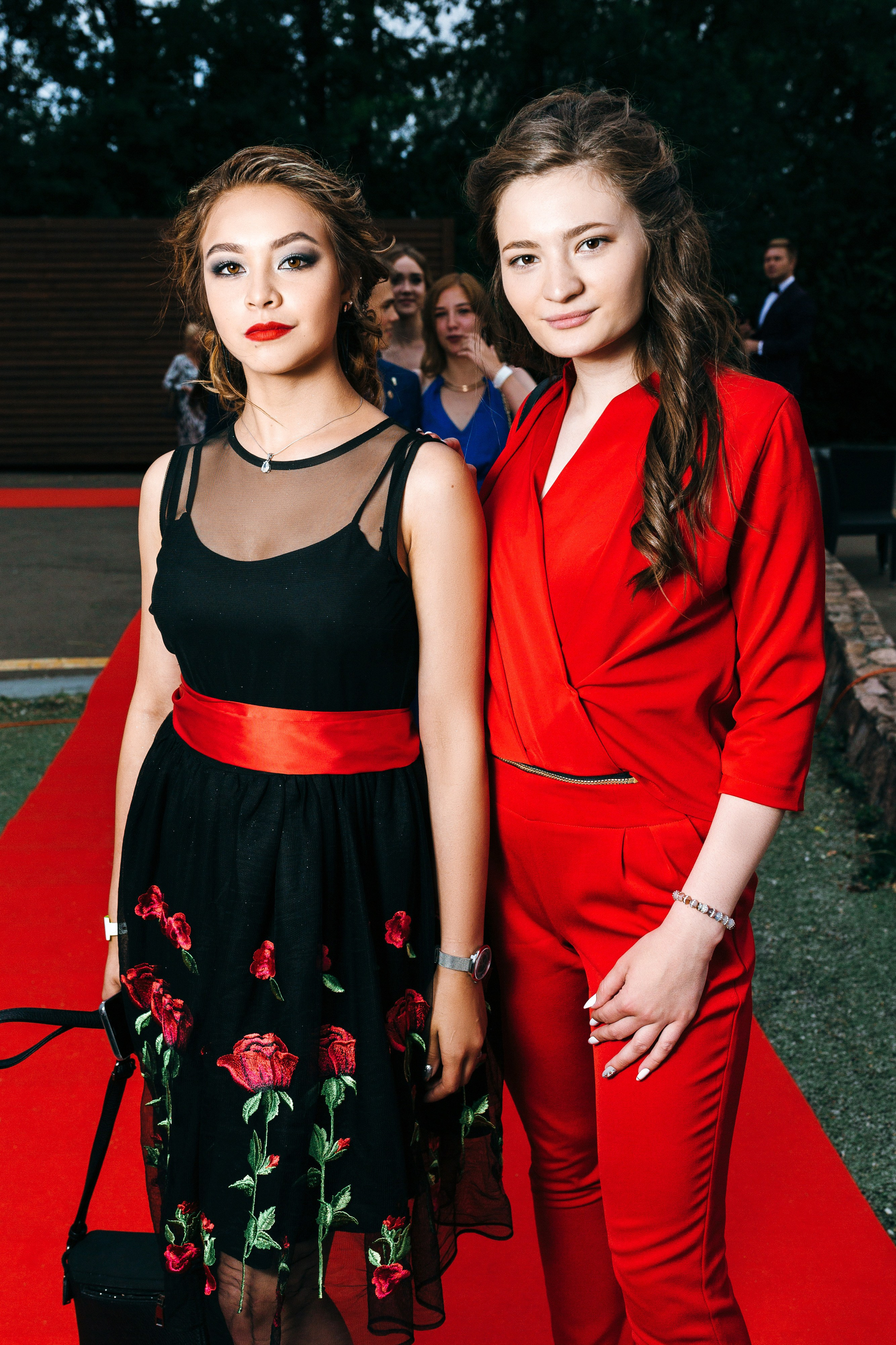 Фотограф на выпускной в Москве, заказать услуги фотосъёмки — Цены и стоимость услуг профессионального фотографа на выпускной