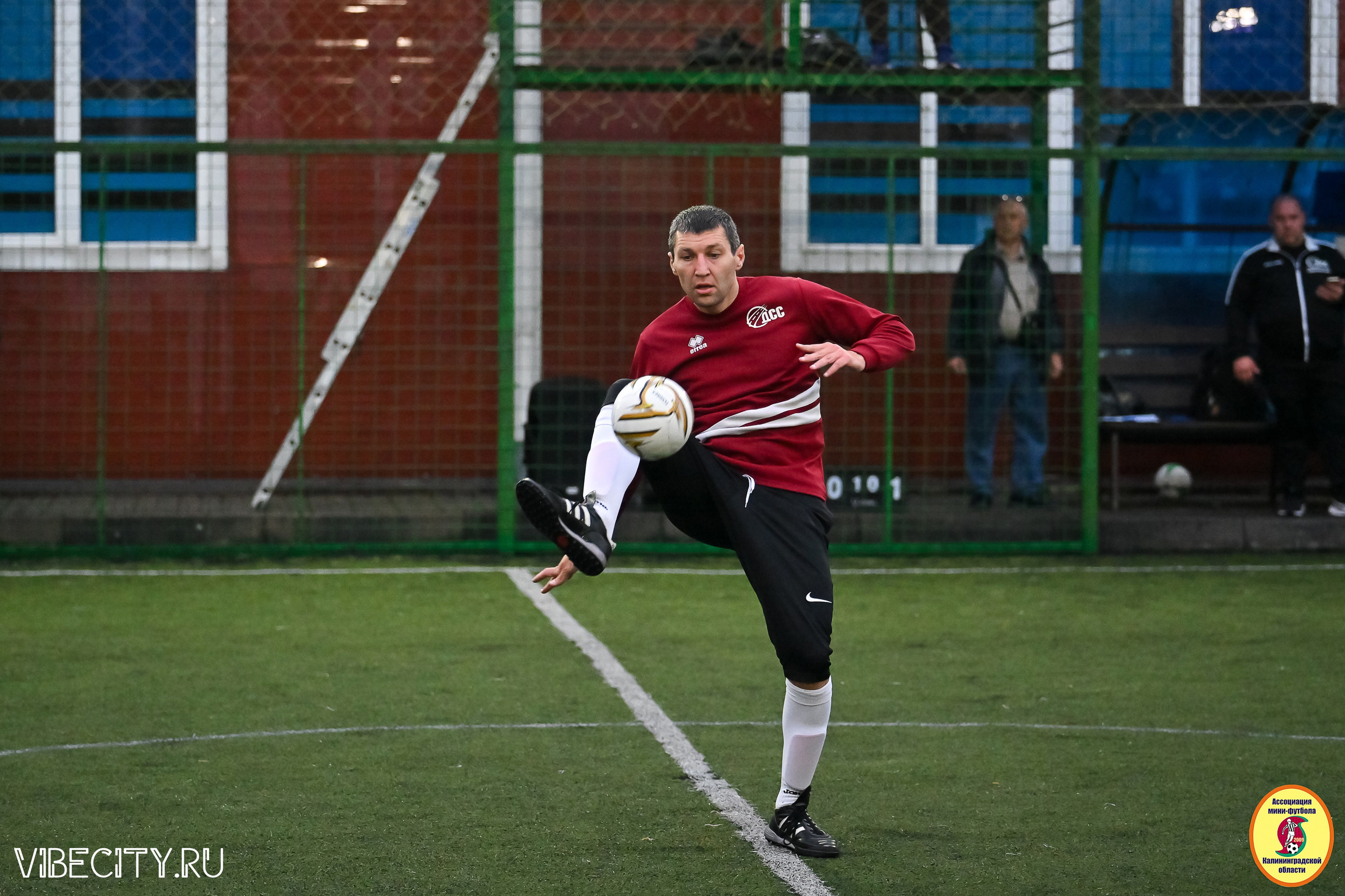 ИГРЫ МИНИ-ФУТБОЛЬНОЙ И КОРПОРАТИВНОЙ ЛИГИ. VIBECITY.RU Вайб Сити Ру Фоторепортажи Фотоотчеты Калининград