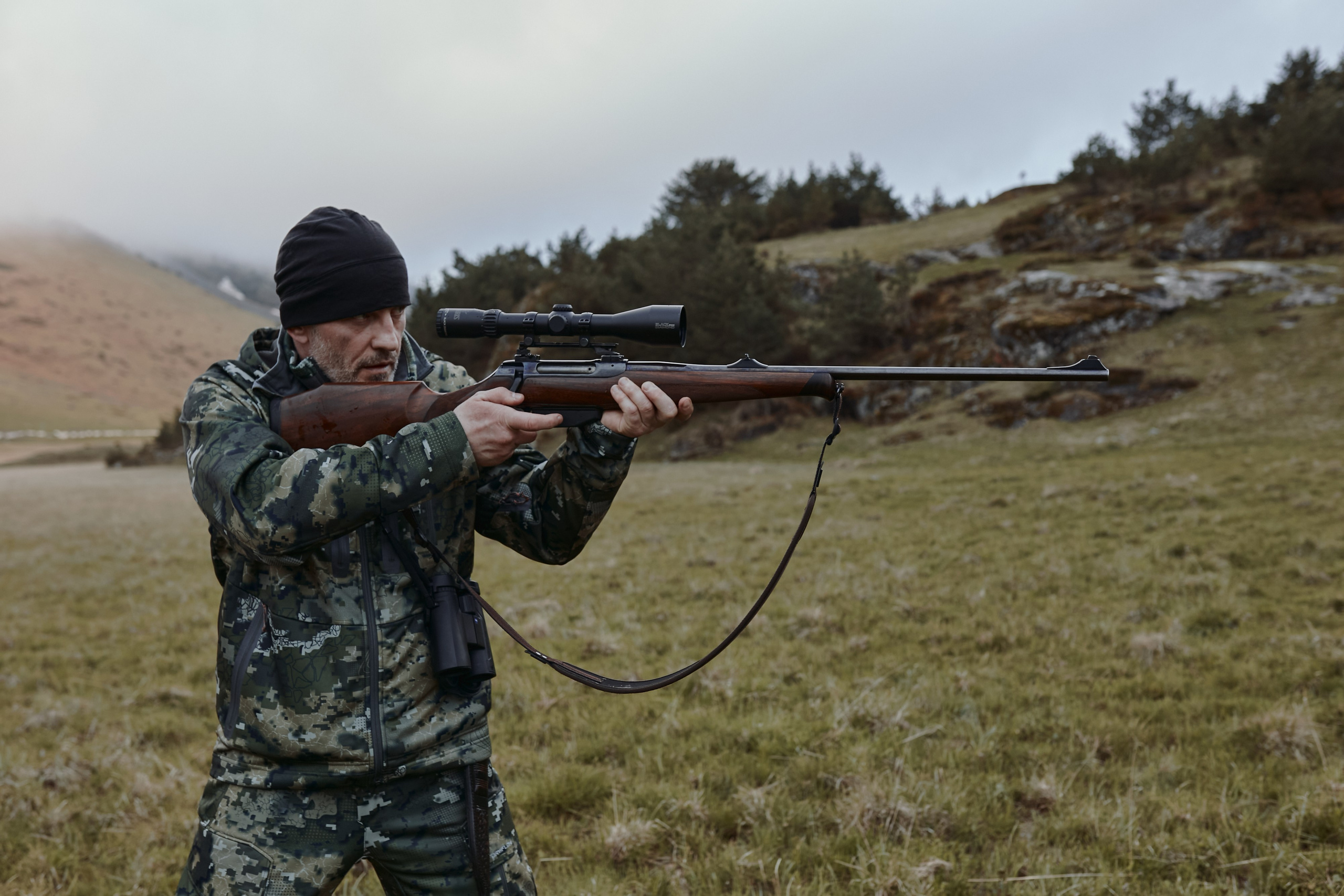 Съемка для бренда охотничьей одежды под ключ. Фотограф Продюсер в горах КБР / Москва Нальчик Горы