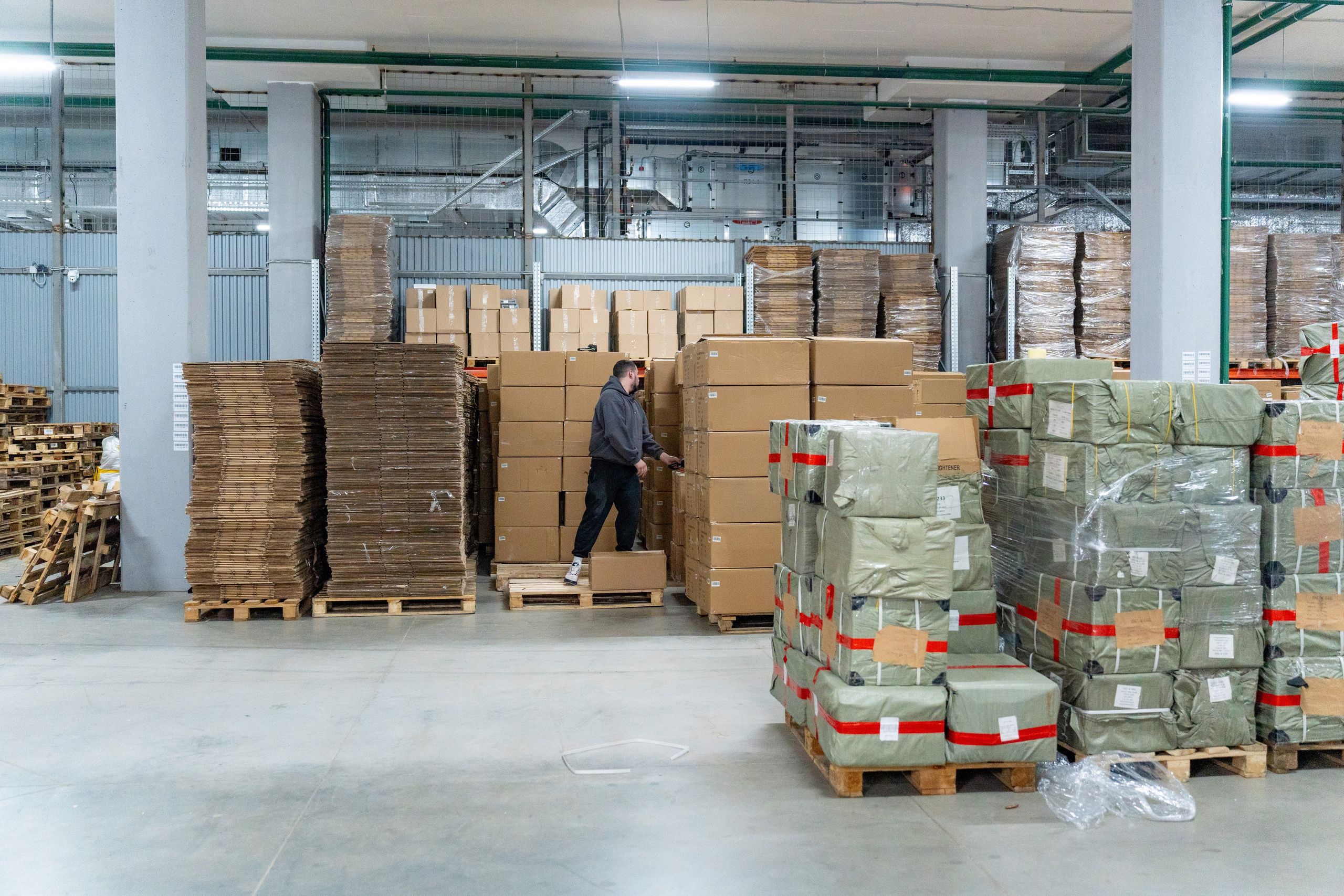 Фотосессия на складе фулфилмента в Фудсити, фотосъемка на складе