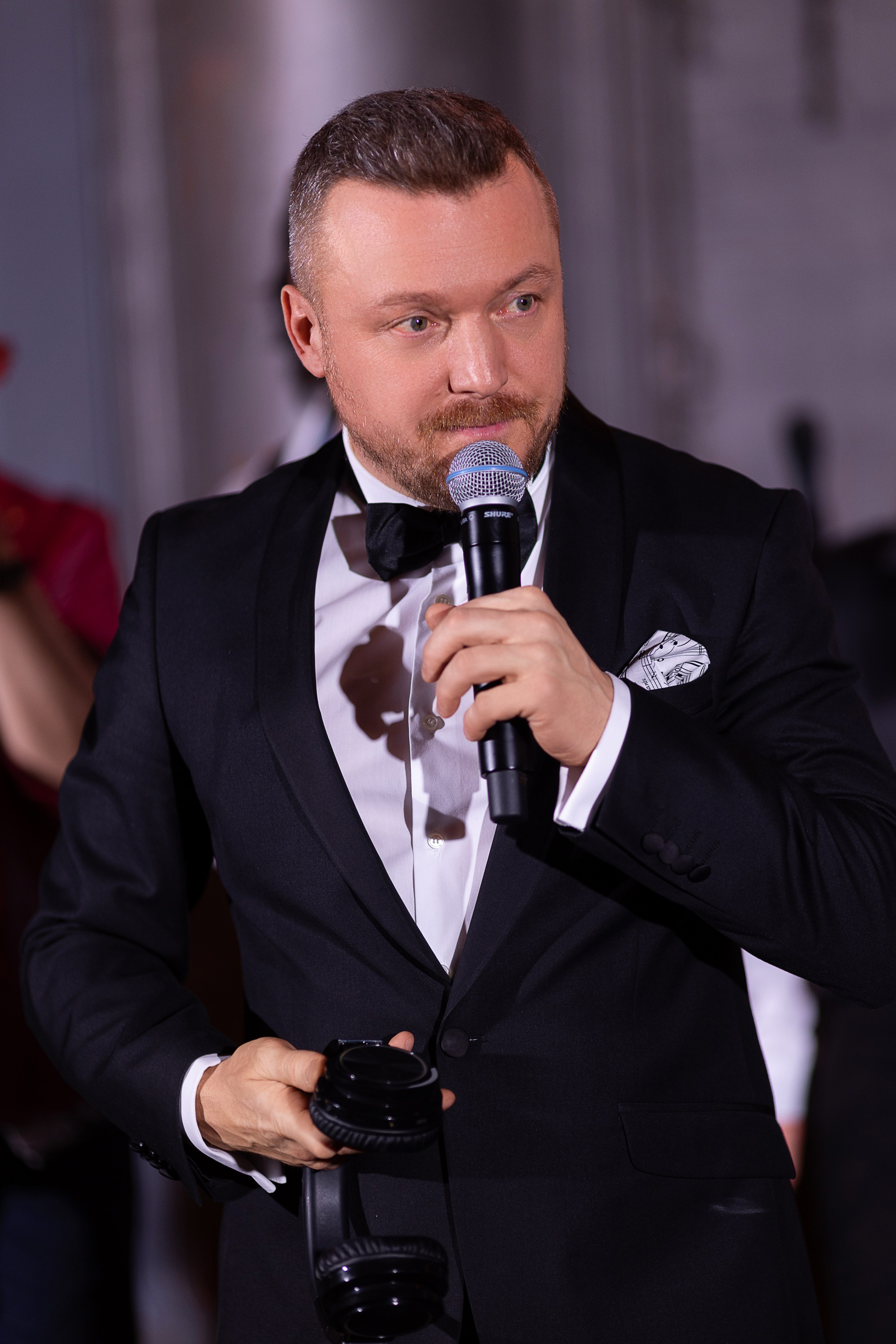 Сергей Рябинин ведёт корпоратив в ресторане «Турандот»