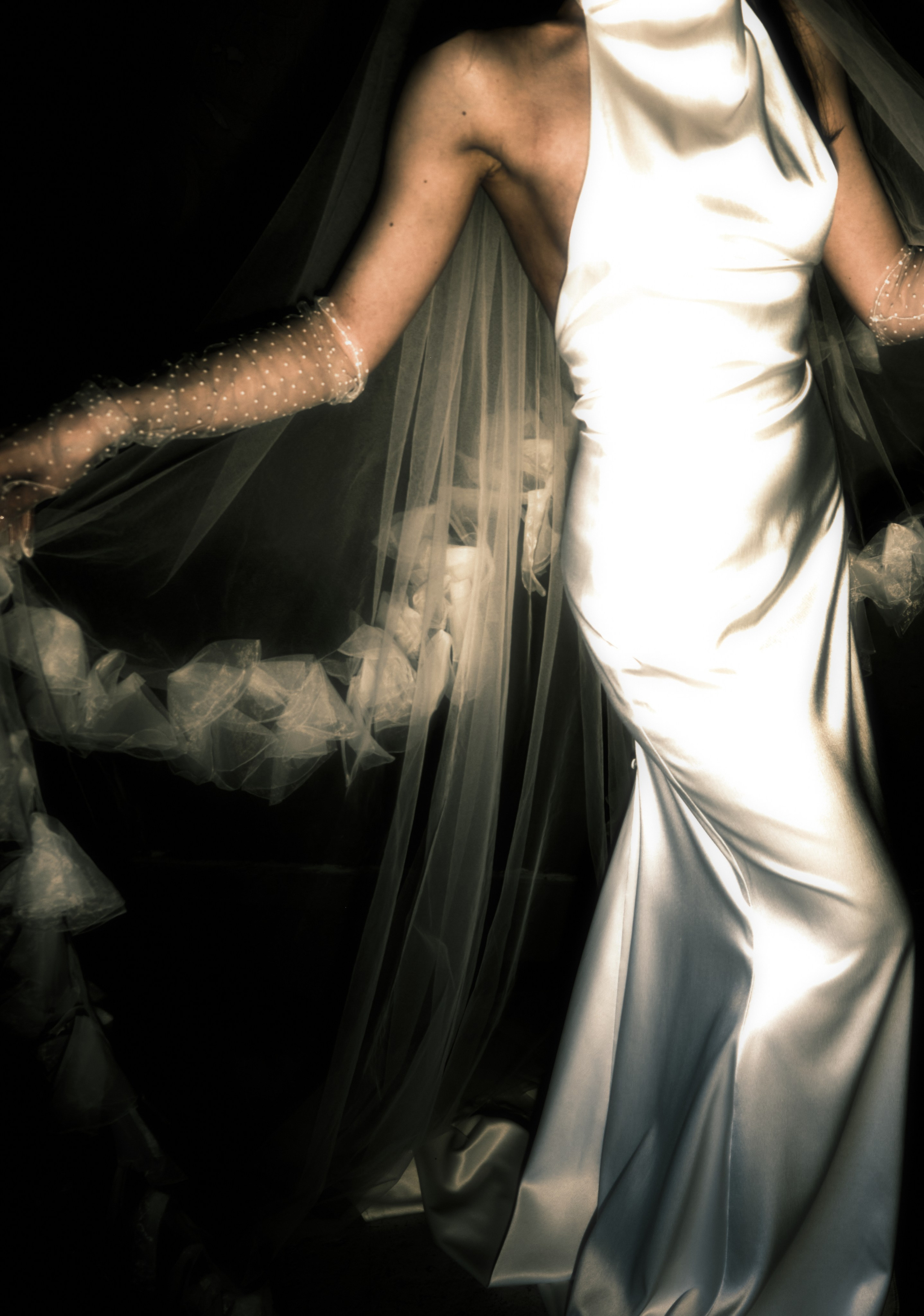 “Unirenter” Wedding Dress Salon. Izma photos